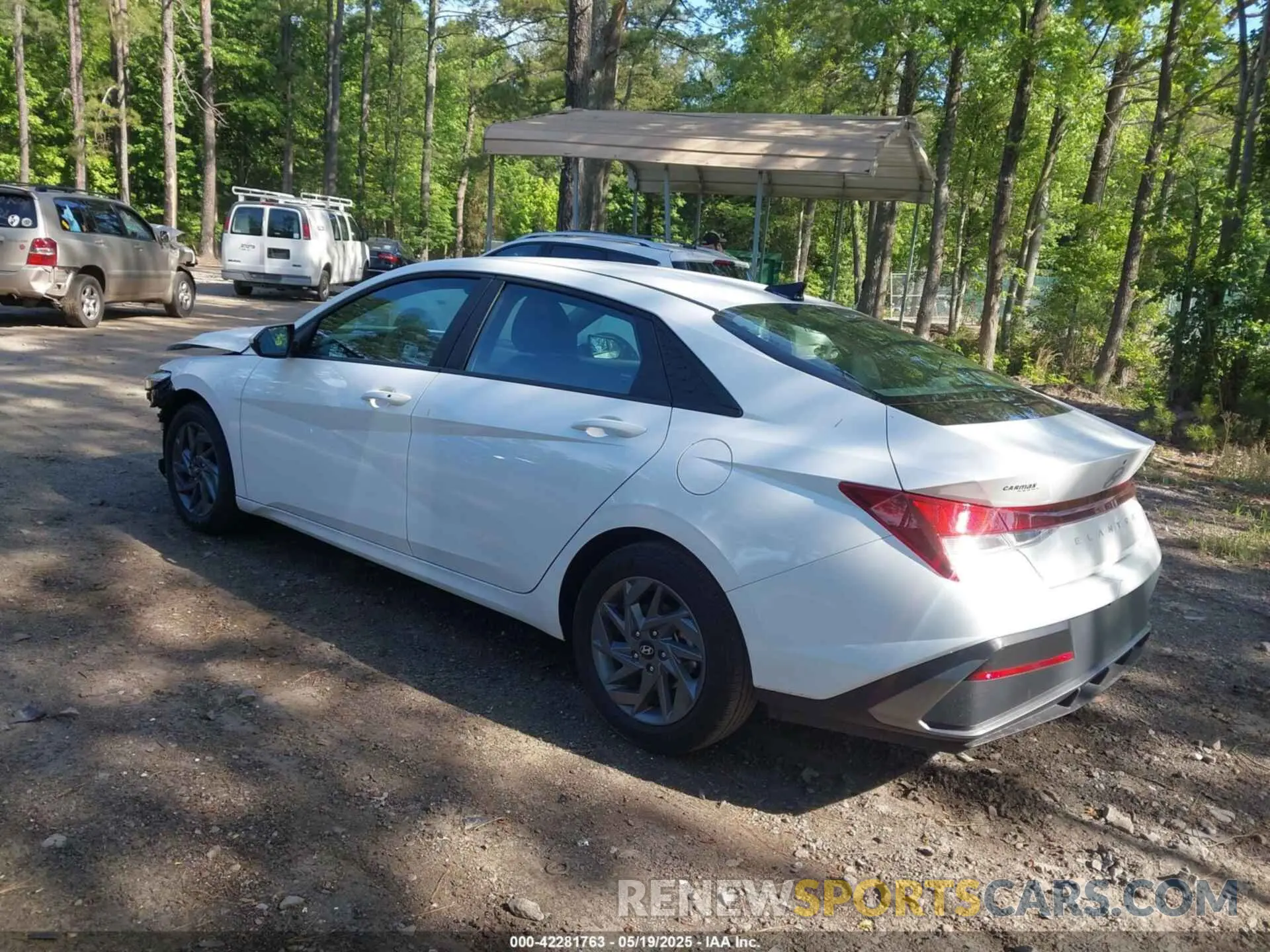 3 Photograph of a damaged car KMHLM4DG0RU685649 HYUNDAI ELANTRA 2024