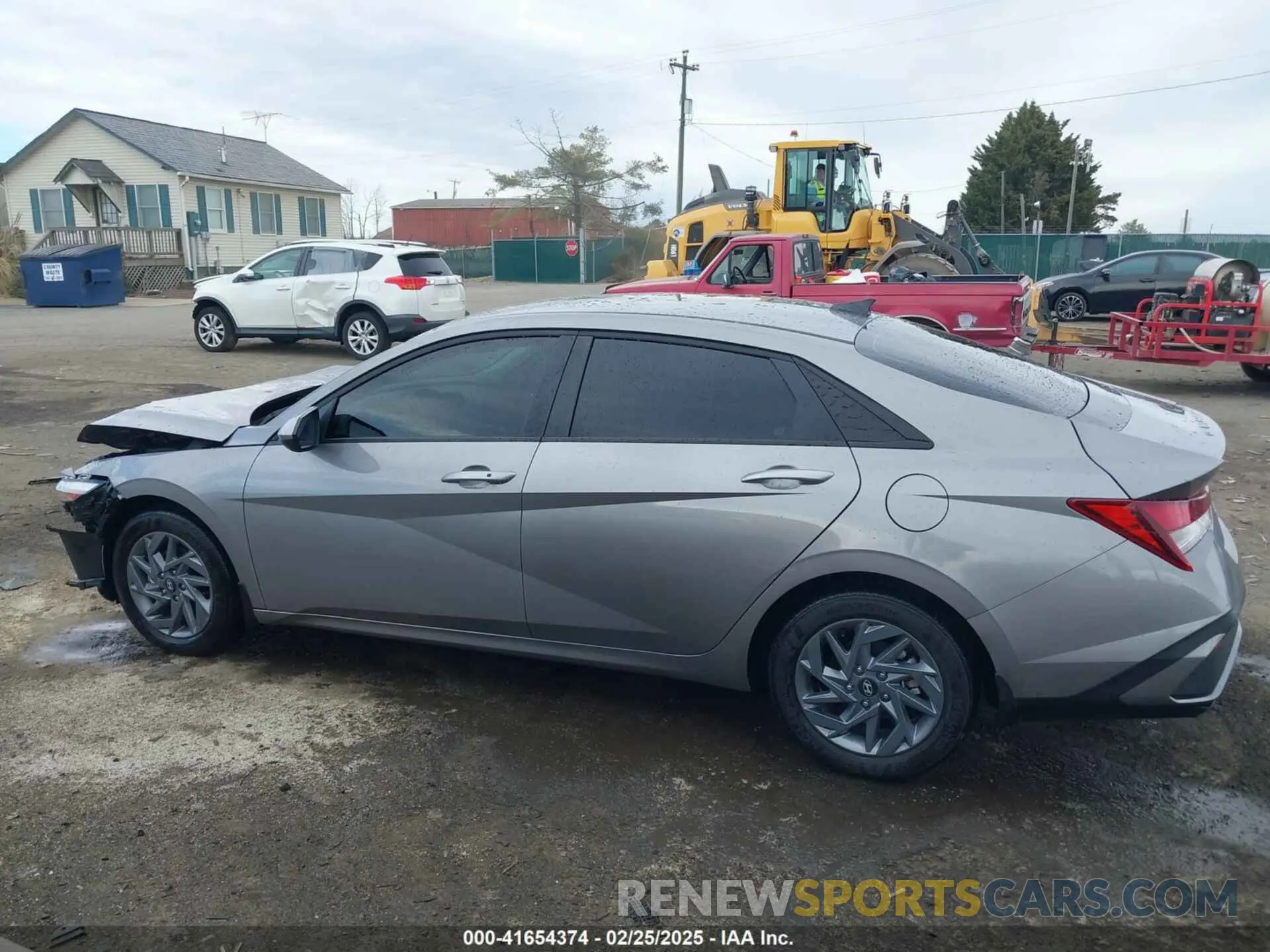 15 Photograph of a damaged car KMHLM4DG0RU817079 HYUNDAI ELANTRA 2024