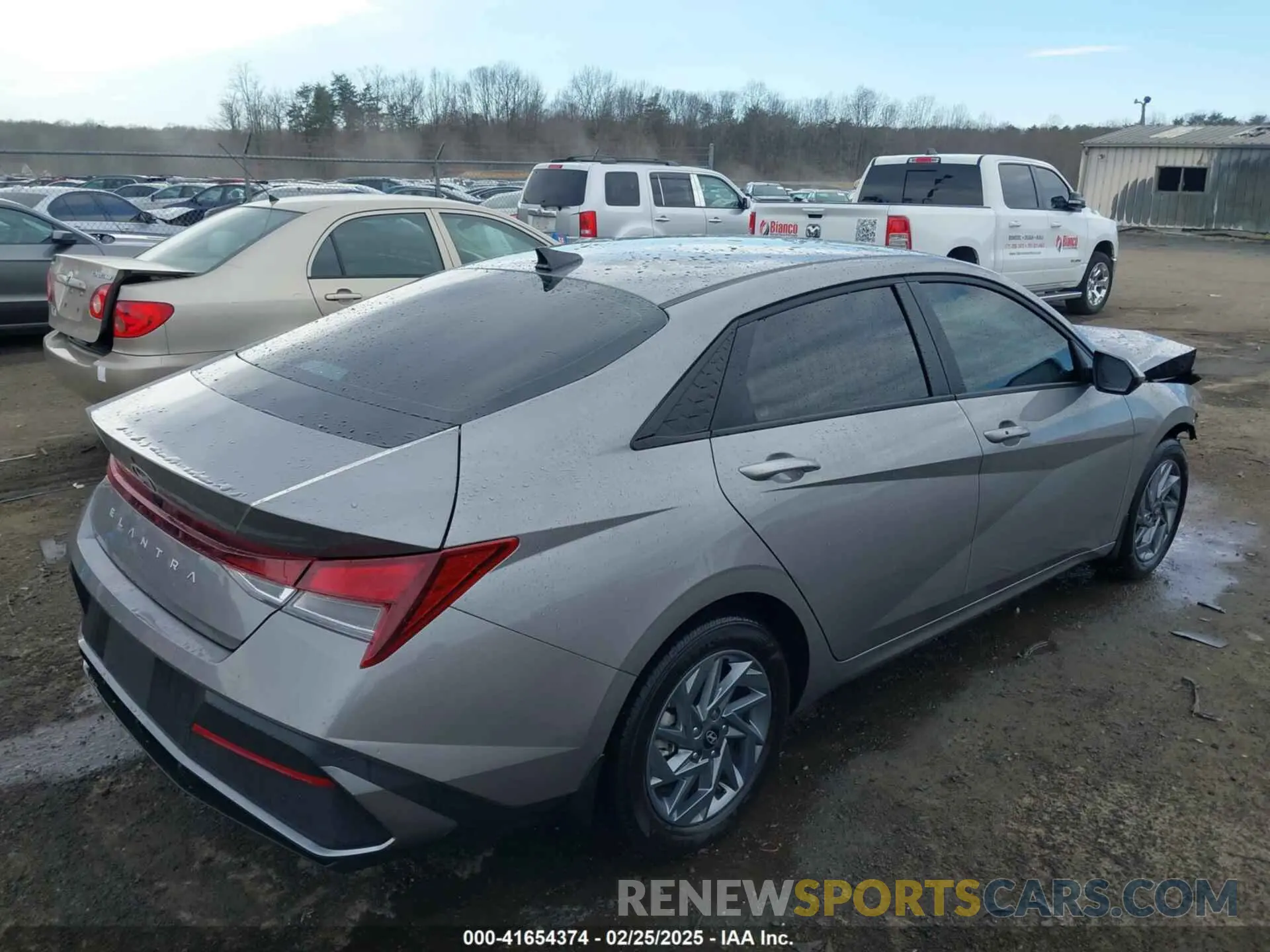 4 Photograph of a damaged car KMHLM4DG0RU817079 HYUNDAI ELANTRA 2024