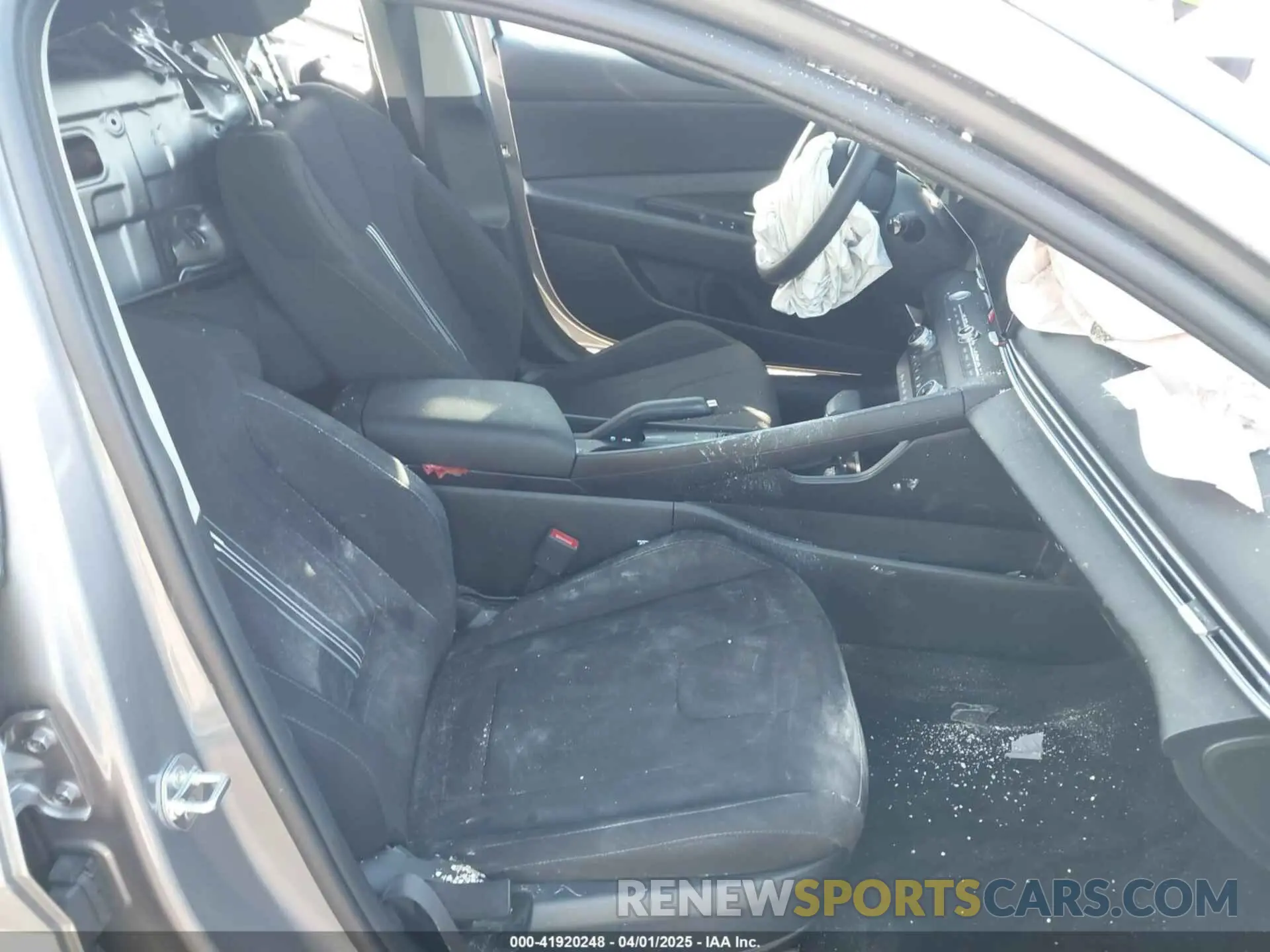 5 Photograph of a damaged car KMHLM4DG0RU835422 HYUNDAI ELANTRA 2024