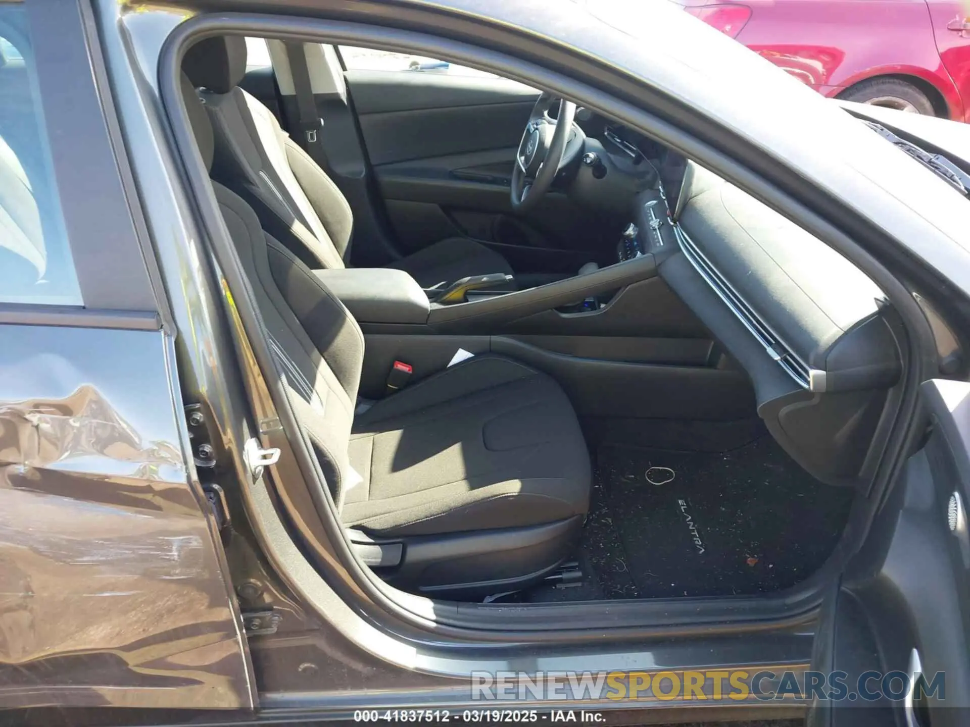 5 Photograph of a damaged car KMHLM4DG1RU663238 HYUNDAI ELANTRA 2024
