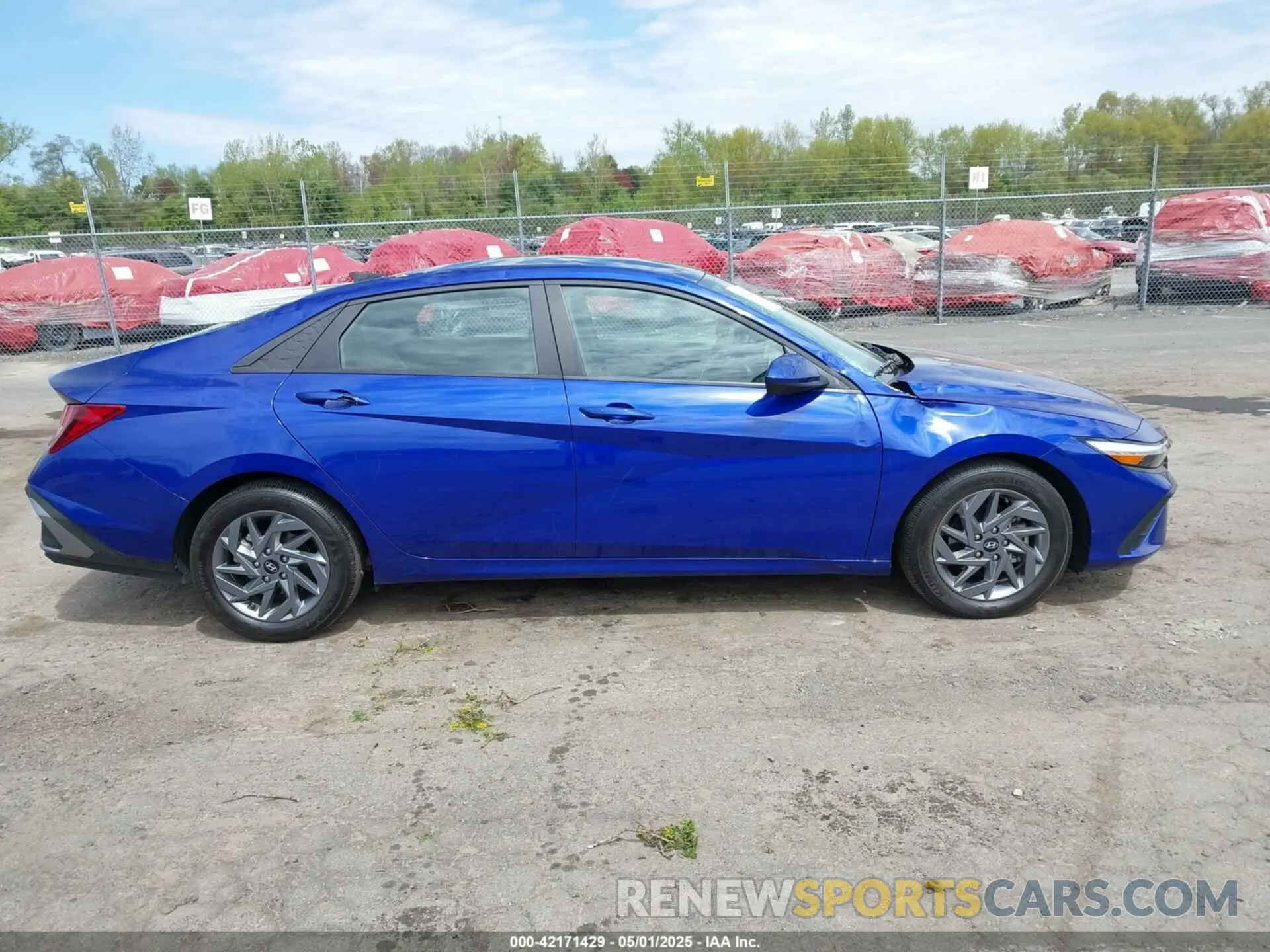 13 Photograph of a damaged car KMHLM4DG1RU667757 HYUNDAI ELANTRA 2024