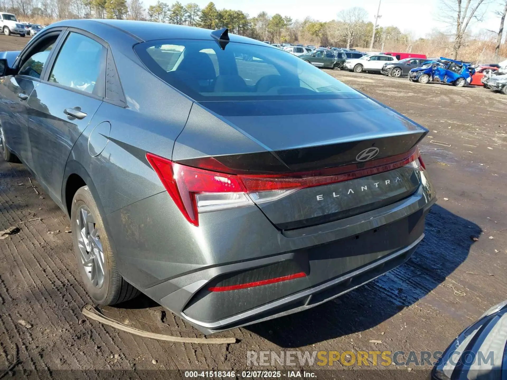 16 Photograph of a damaged car KMHLM4DG1RU713636 HYUNDAI ELANTRA 2024