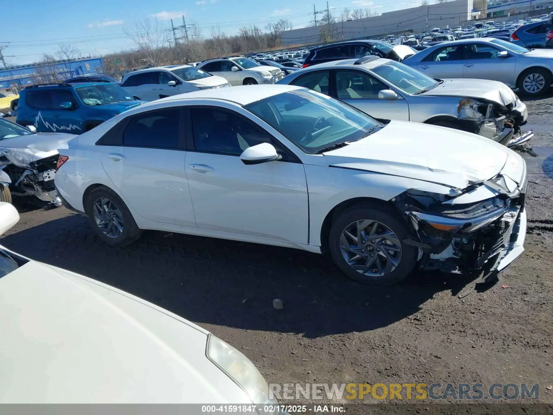 13 Photograph of a damaged car KMHLM4DG1RU729089 HYUNDAI ELANTRA 2024