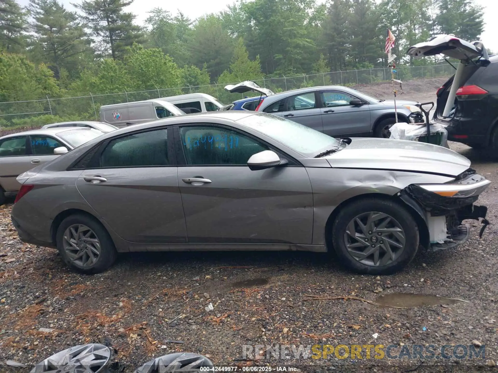 14 Photograph of a damaged car KMHLM4DG1RU759256 HYUNDAI ELANTRA 2024