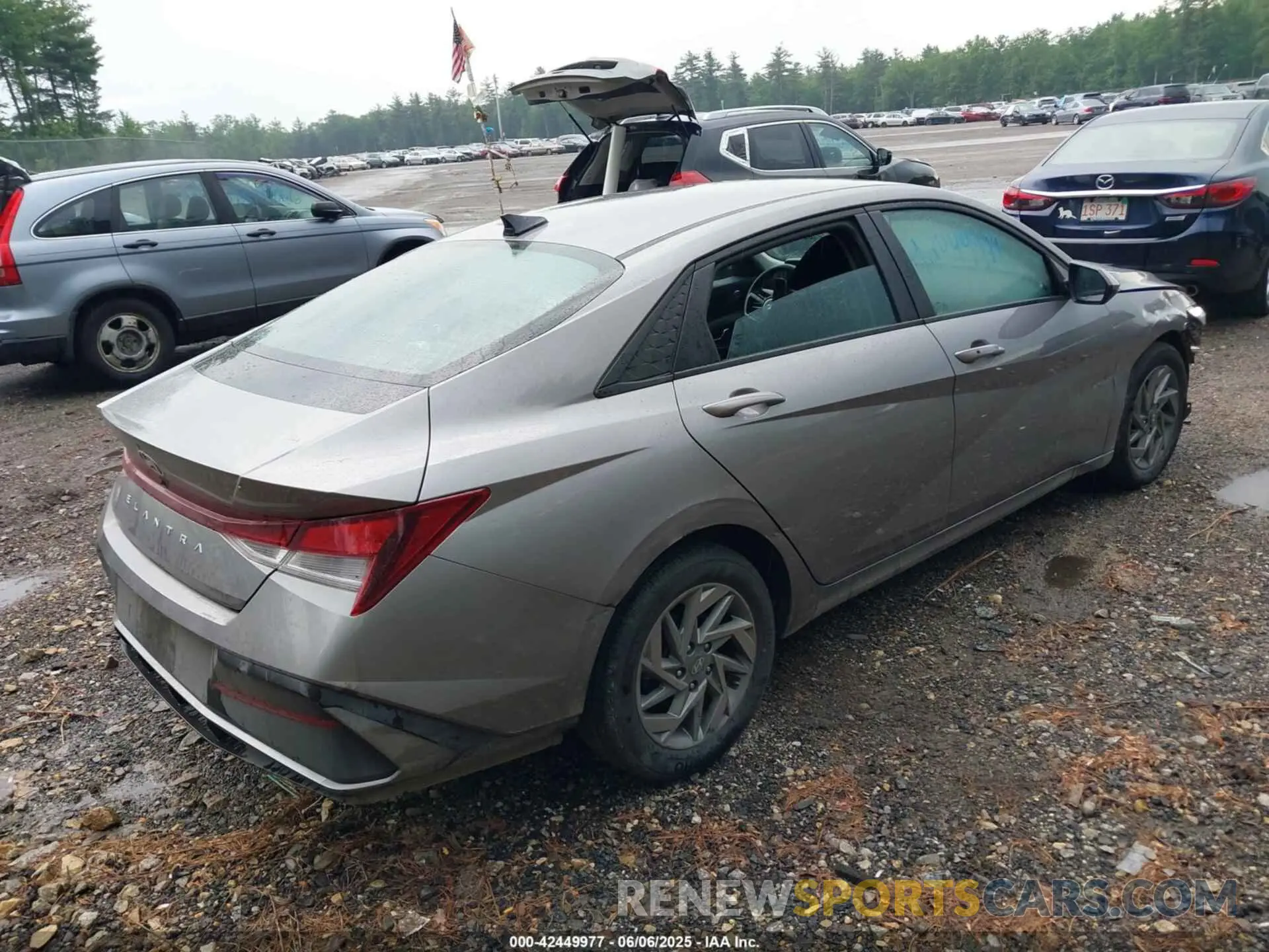 4 Photograph of a damaged car KMHLM4DG1RU759256 HYUNDAI ELANTRA 2024