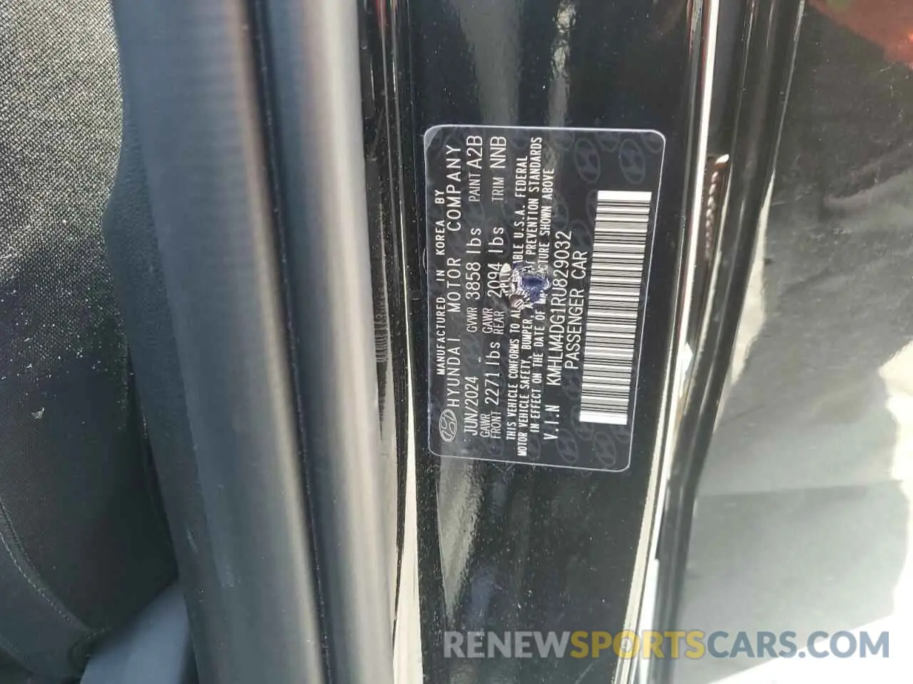 12 Photograph of a damaged car KMHLM4DG1RU829032 HYUNDAI ELANTRA 2024