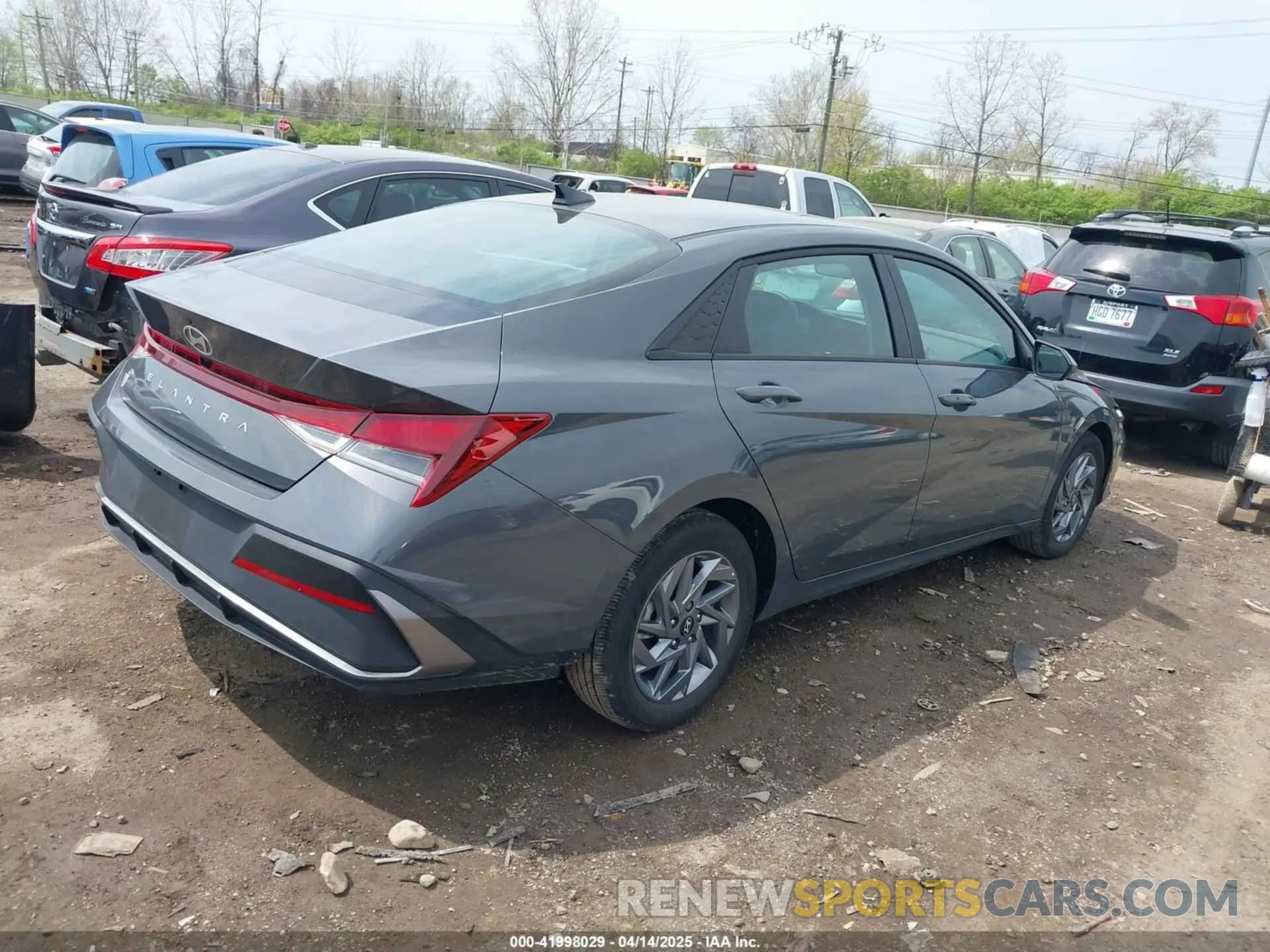 4 Photograph of a damaged car KMHLM4DG1RU836627 HYUNDAI ELANTRA 2024