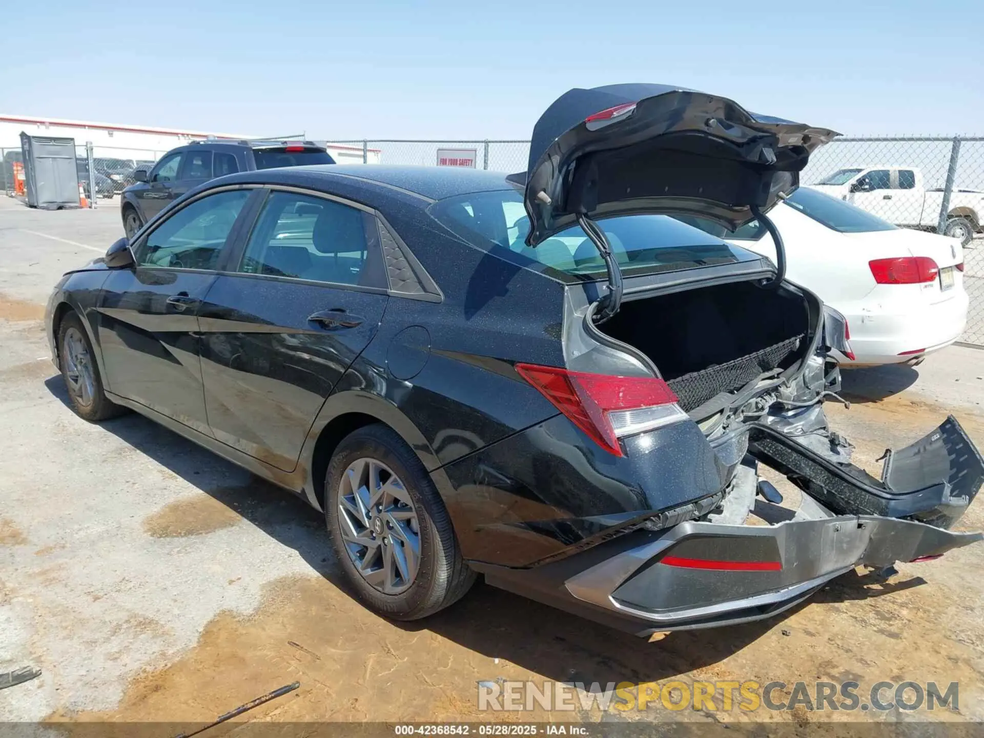 3 Photograph of a damaged car KMHLM4DG1RU852326 HYUNDAI ELANTRA 2024