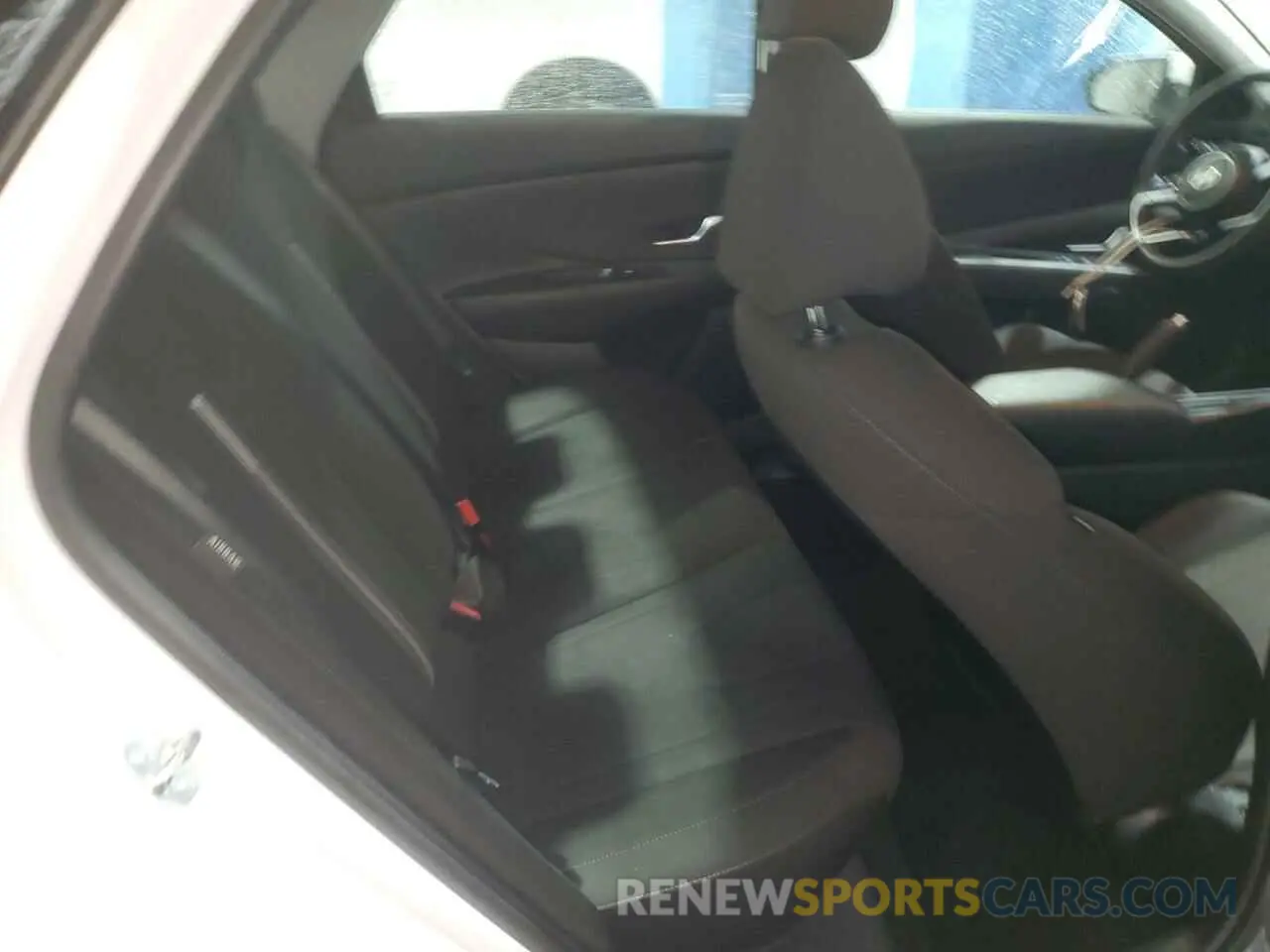10 Photograph of a damaged car KMHLM4DG2RU647923 HYUNDAI ELANTRA 2024