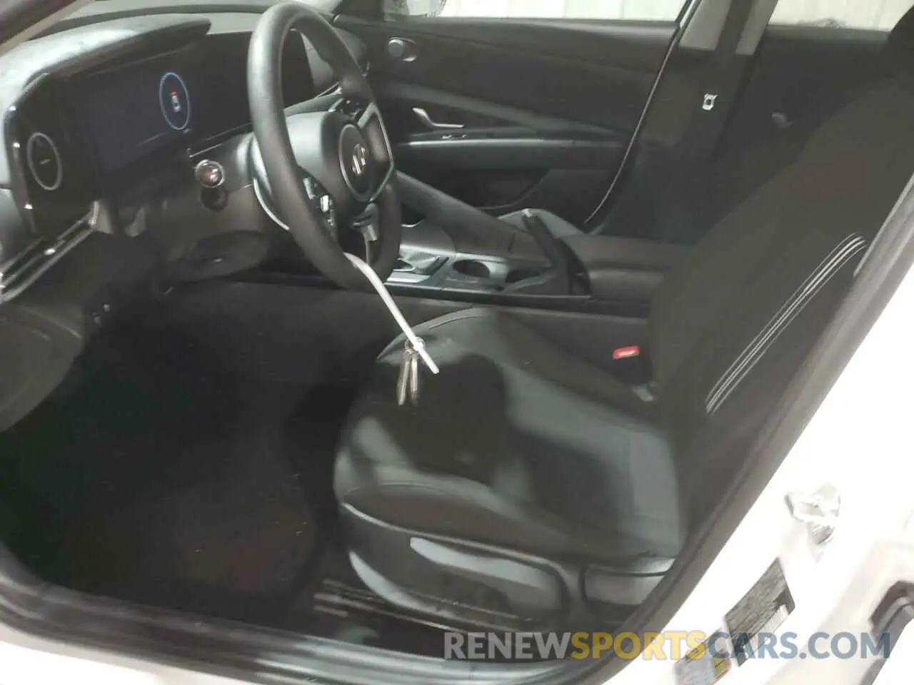 7 Photograph of a damaged car KMHLM4DG2RU647923 HYUNDAI ELANTRA 2024
