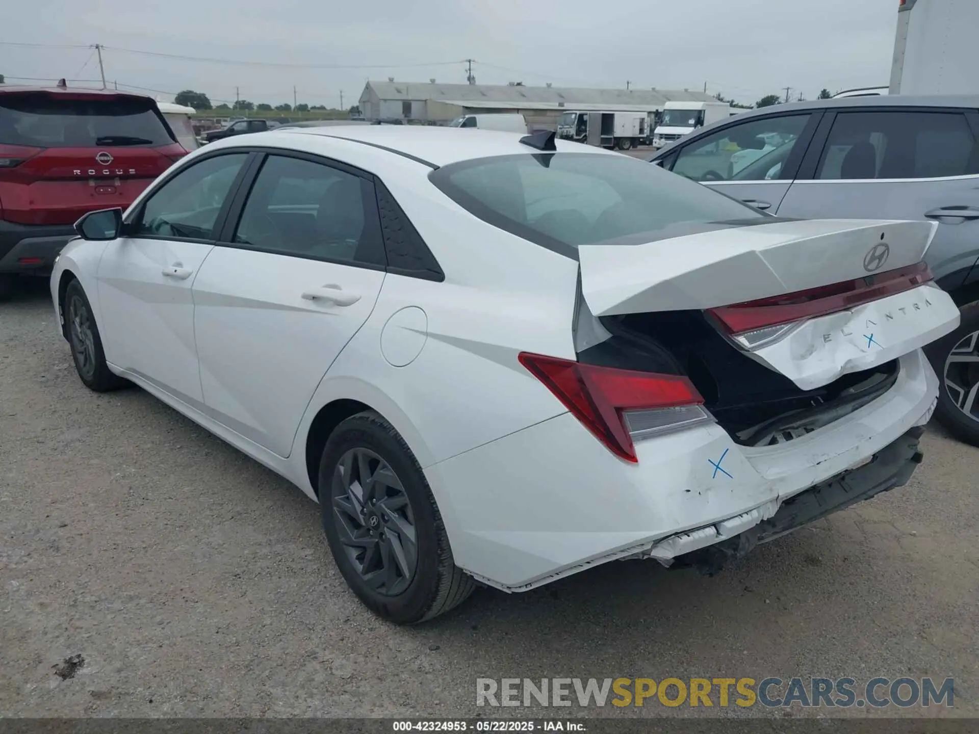 3 Photograph of a damaged car KMHLM4DG2RU648103 HYUNDAI ELANTRA 2024