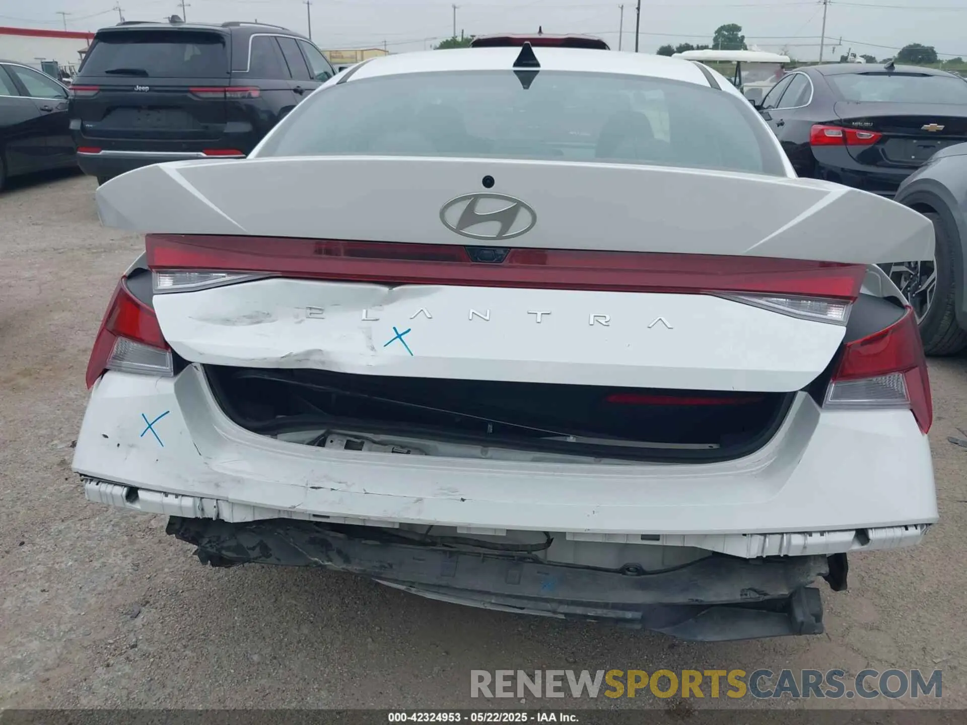 6 Photograph of a damaged car KMHLM4DG2RU648103 HYUNDAI ELANTRA 2024