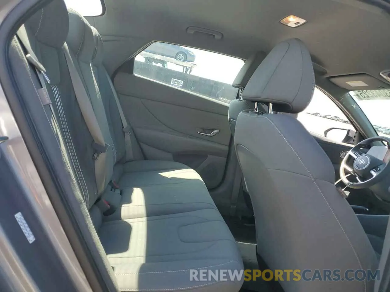 10 Photograph of a damaged car KMHLM4DG2RU675916 HYUNDAI ELANTRA 2024