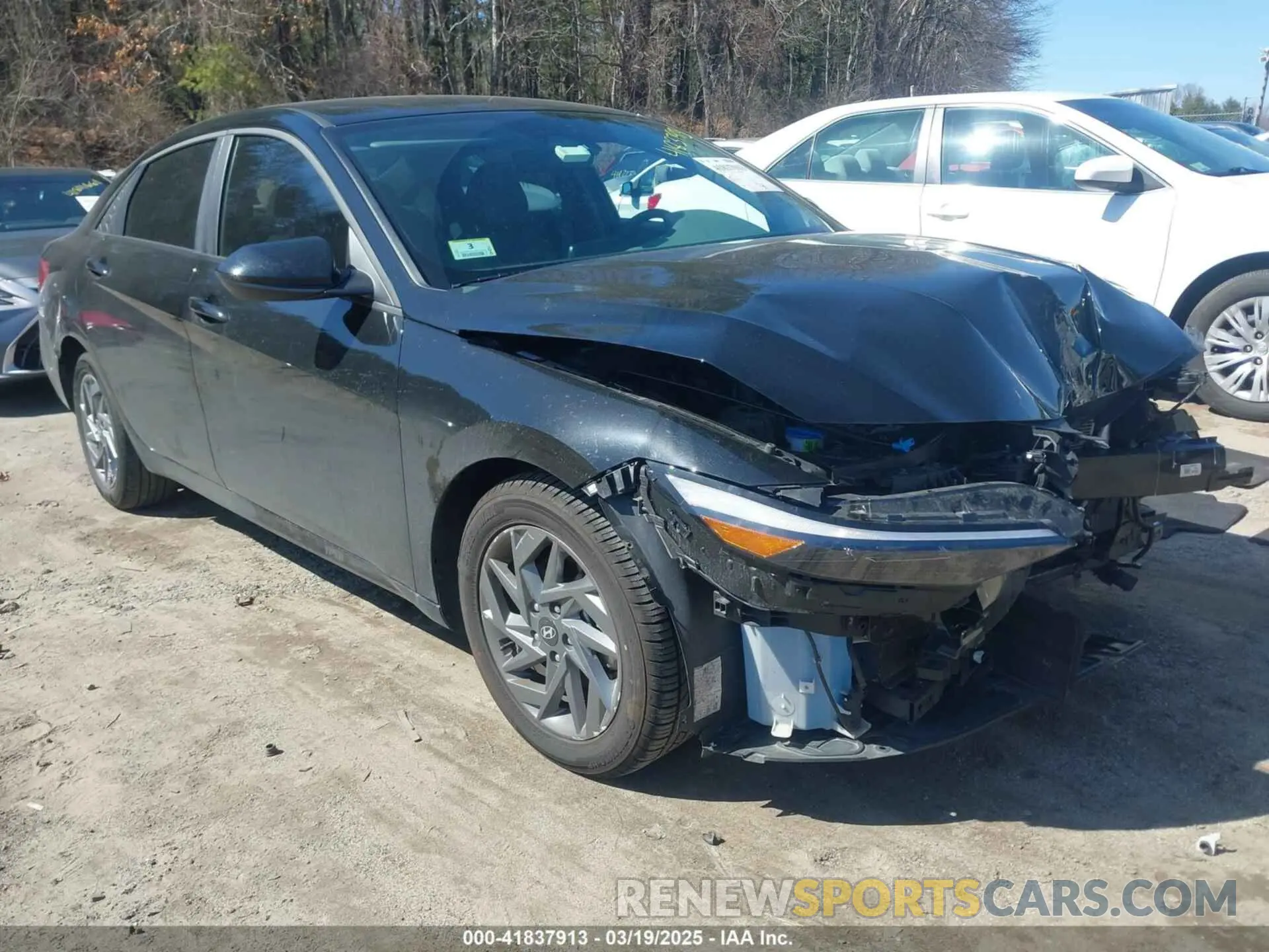 1 Photograph of a damaged car KMHLM4DG2RU725939 HYUNDAI ELANTRA 2024