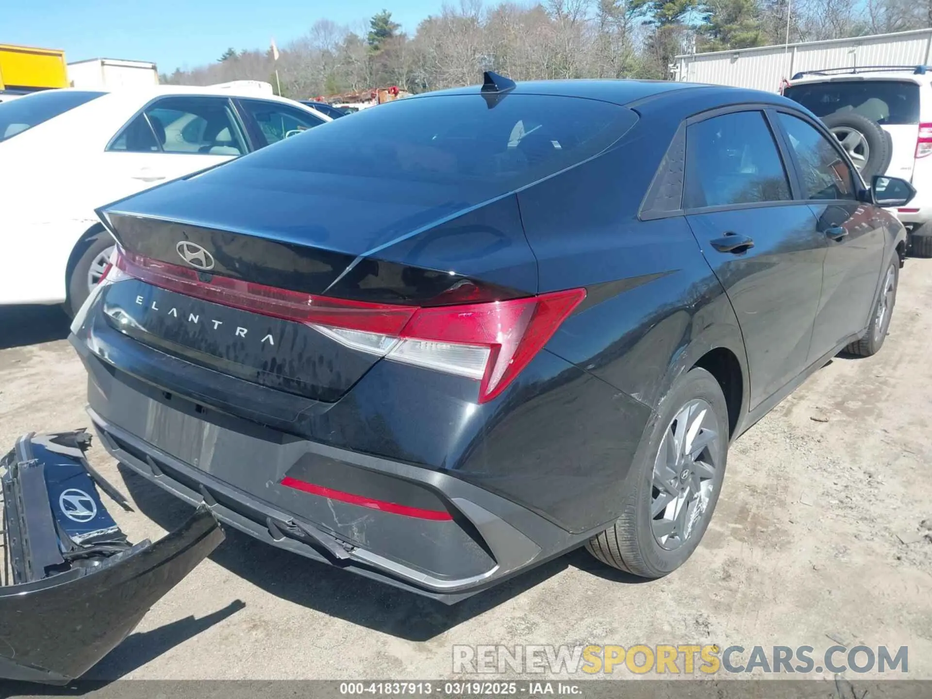 4 Photograph of a damaged car KMHLM4DG2RU725939 HYUNDAI ELANTRA 2024