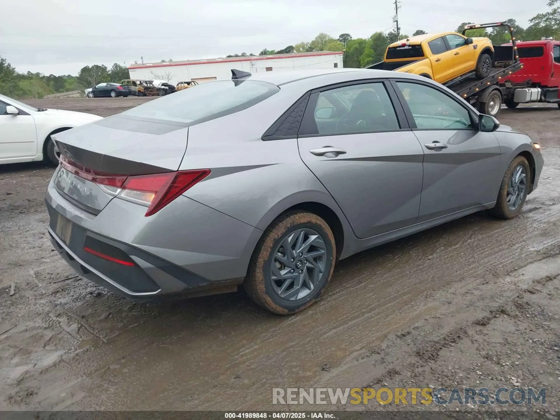 4 Photograph of a damaged car KMHLM4DG2RU748606 HYUNDAI ELANTRA 2024