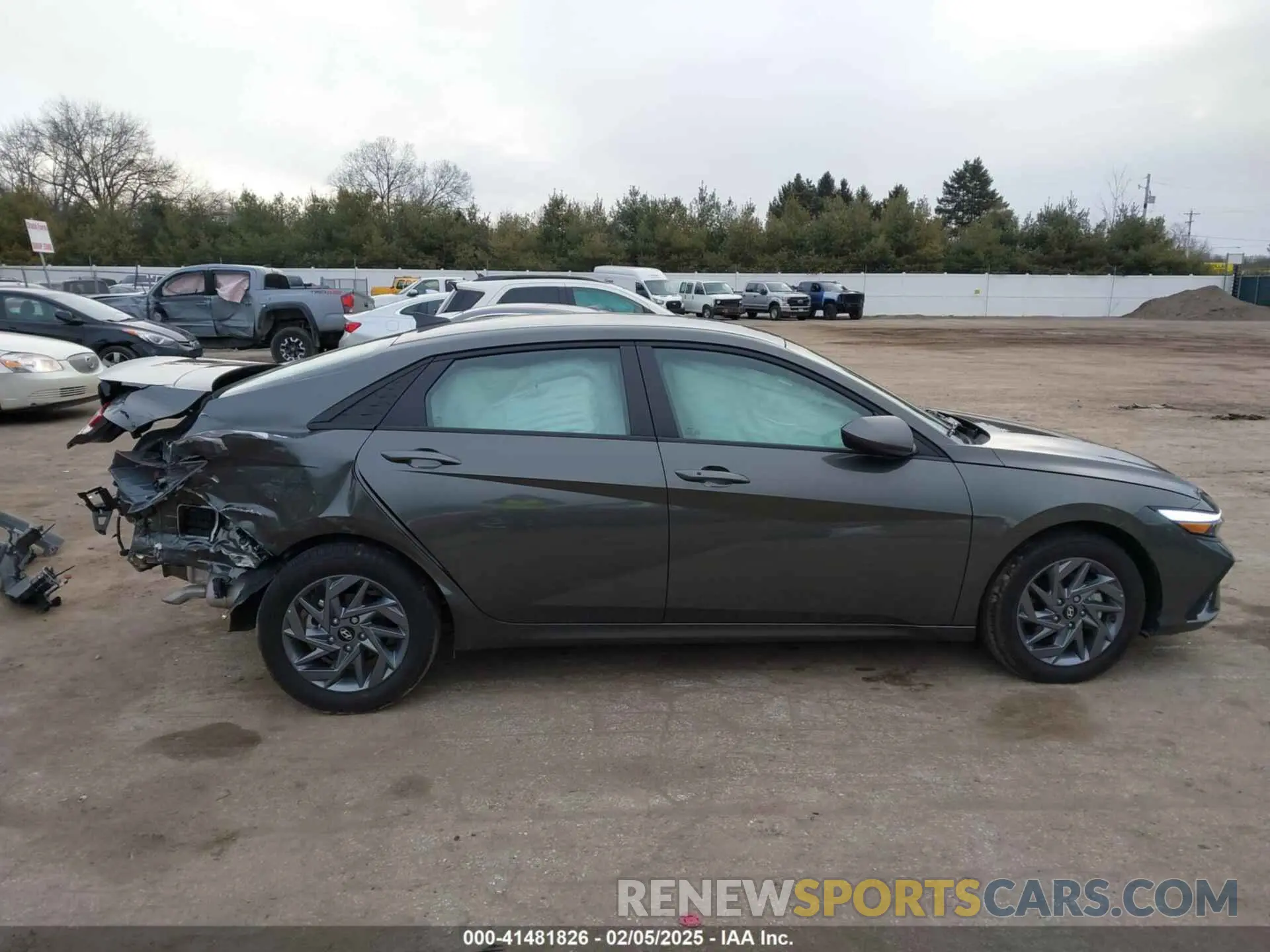 14 Photograph of a damaged car KMHLM4DG2RU757919 HYUNDAI ELANTRA 2024