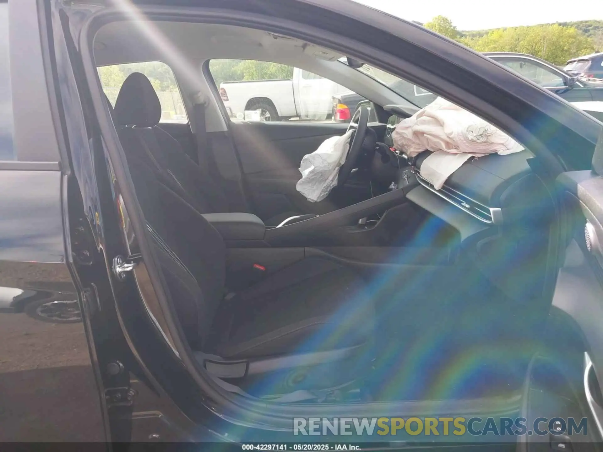 5 Photograph of a damaged car KMHLM4DG2RU781878 HYUNDAI ELANTRA 2024