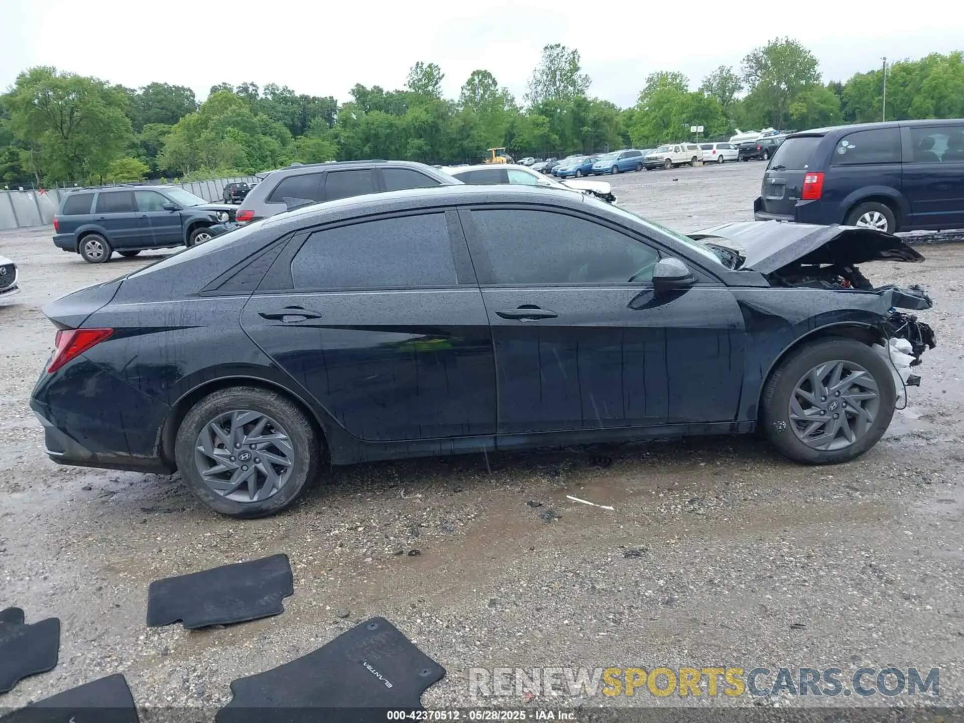 13 Photograph of a damaged car KMHLM4DG2RU783193 HYUNDAI ELANTRA 2024