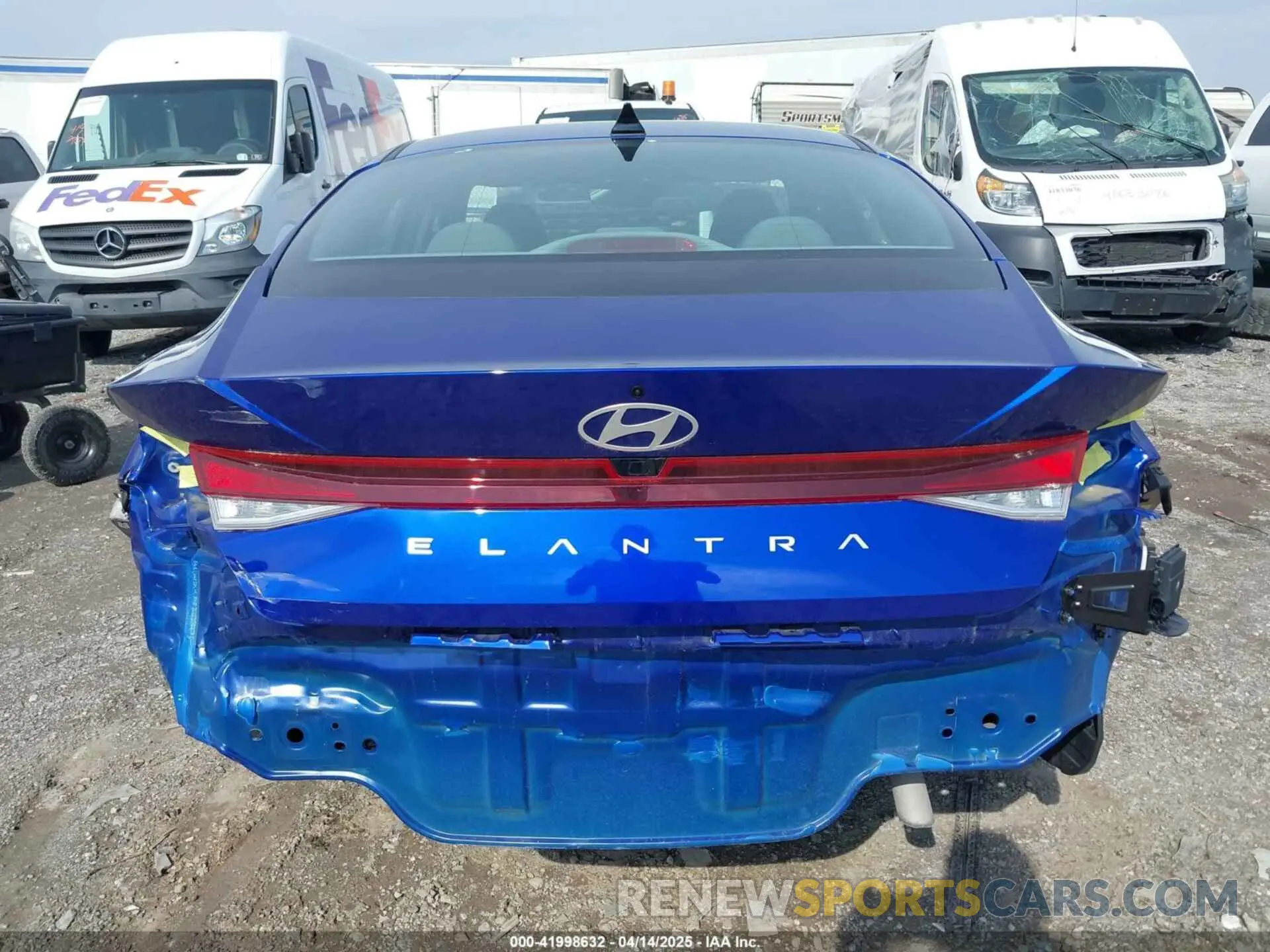 16 Photograph of a damaged car KMHLM4DG2RU809713 HYUNDAI ELANTRA 2024