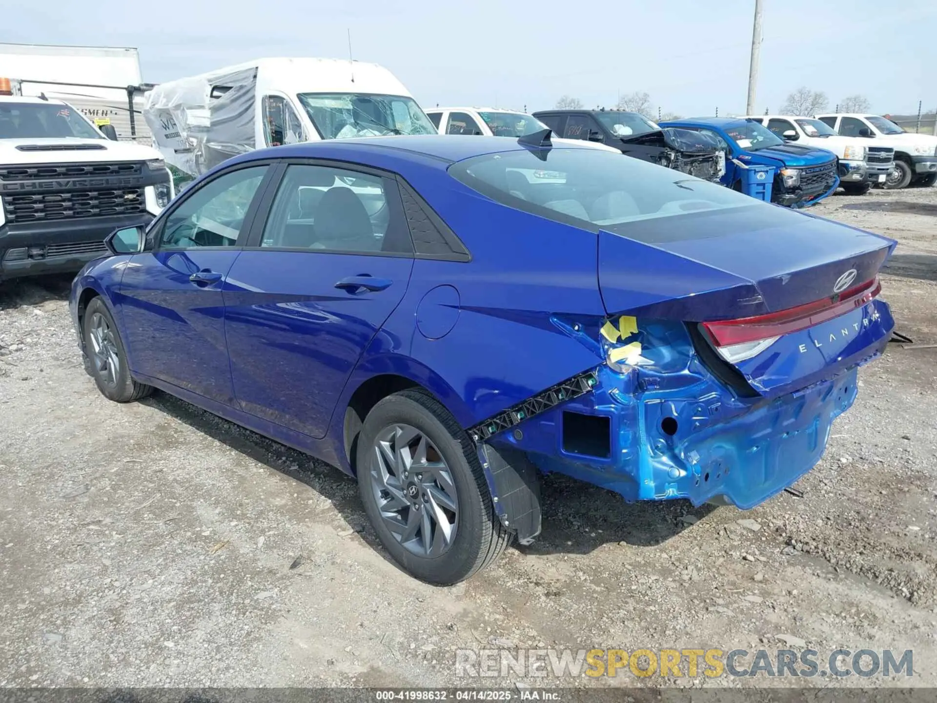 3 Photograph of a damaged car KMHLM4DG2RU809713 HYUNDAI ELANTRA 2024