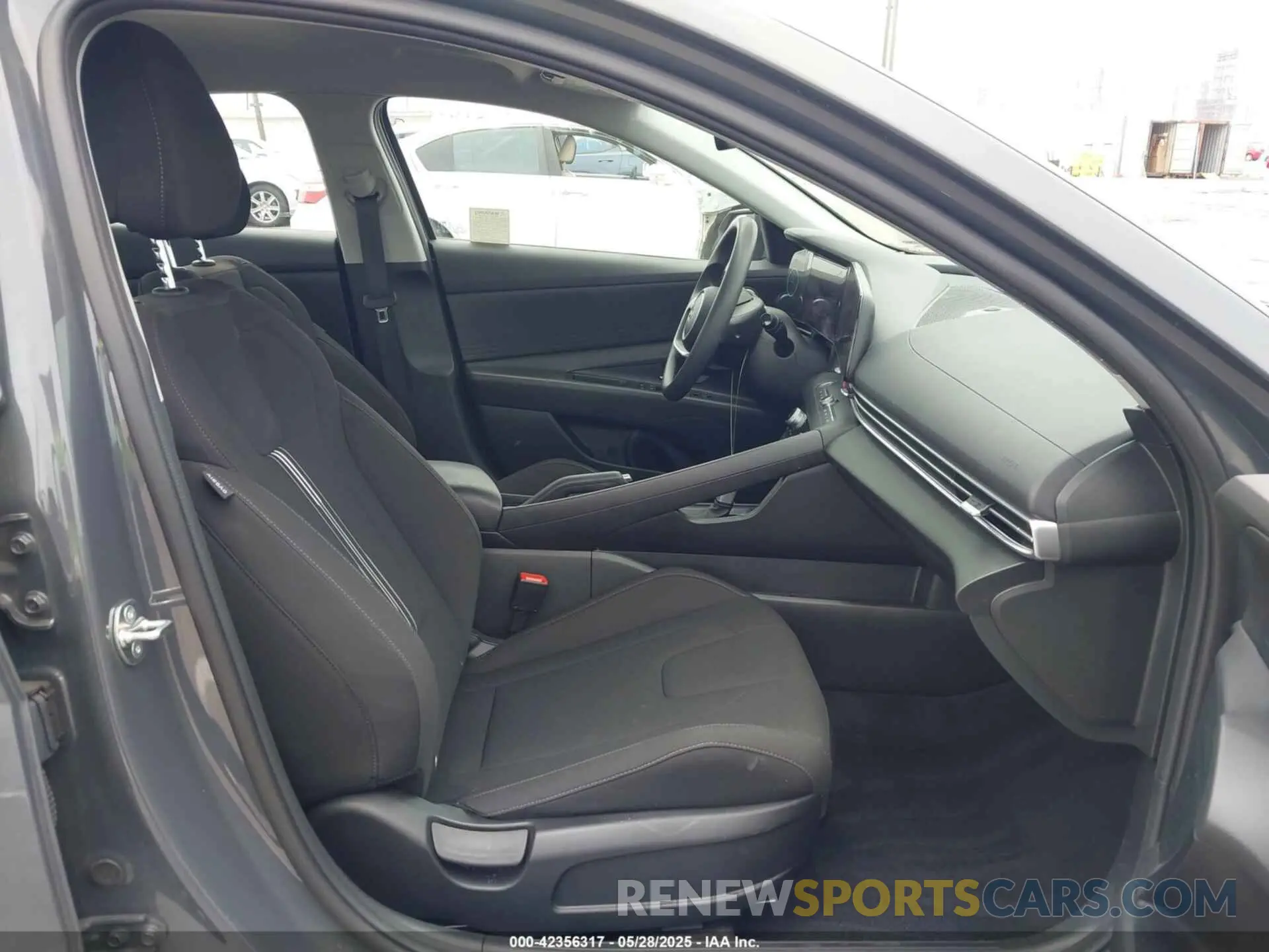 5 Photograph of a damaged car KMHLM4DG3RU703920 HYUNDAI ELANTRA 2024