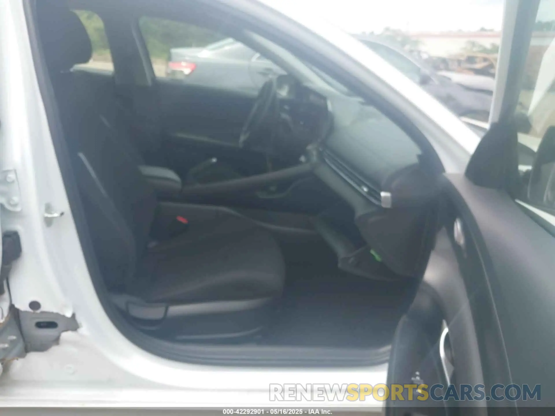 5 Photograph of a damaged car KMHLM4DG3RU740482 HYUNDAI ELANTRA 2024