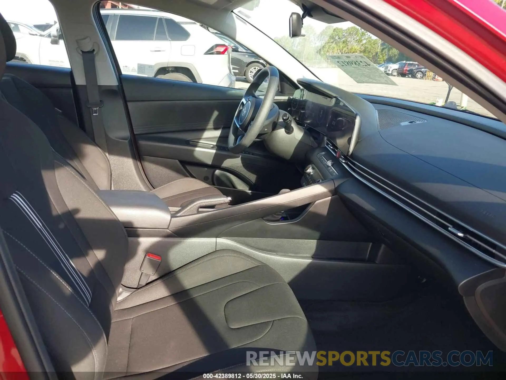 5 Photograph of a damaged car KMHLM4DG3RU771313 HYUNDAI ELANTRA 2024