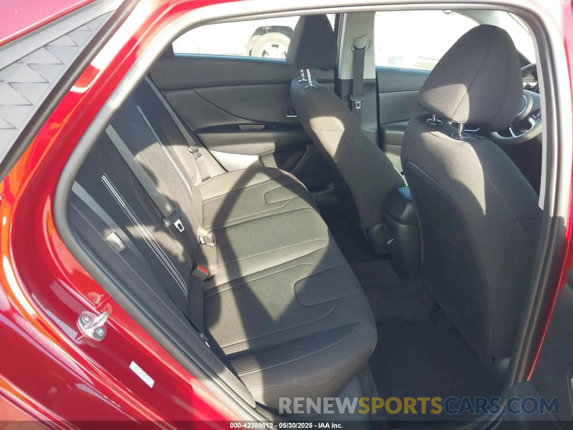 8 Photograph of a damaged car KMHLM4DG3RU771313 HYUNDAI ELANTRA 2024