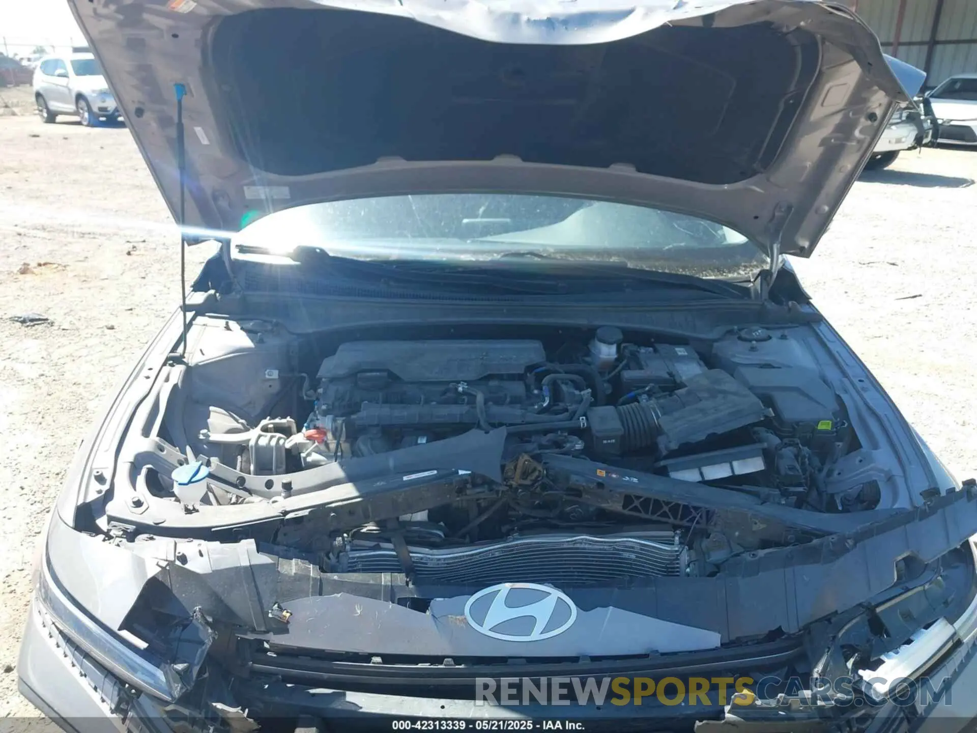 10 Photograph of a damaged car KMHLM4DG4RU650418 HYUNDAI ELANTRA 2024