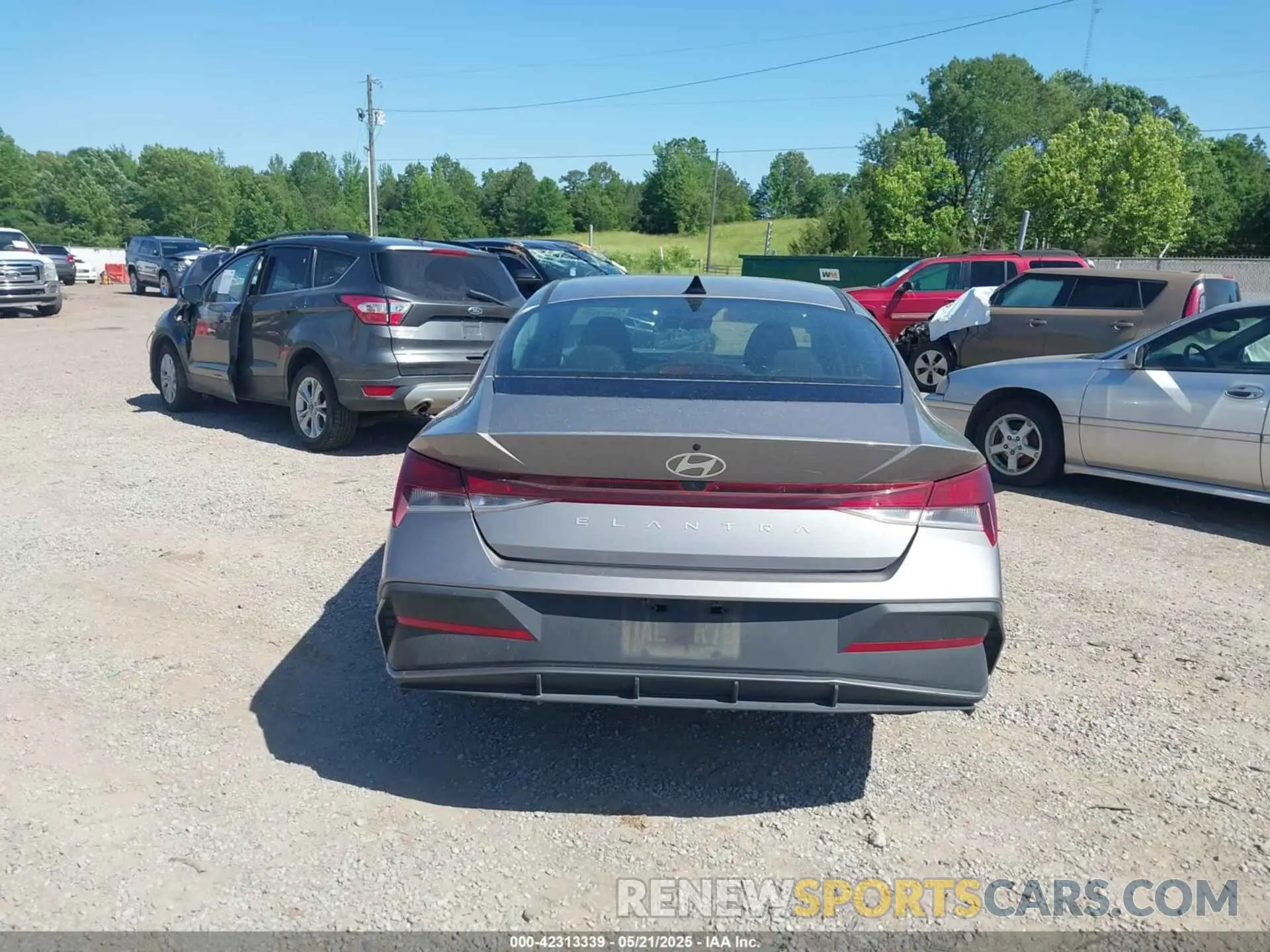 16 Photograph of a damaged car KMHLM4DG4RU650418 HYUNDAI ELANTRA 2024