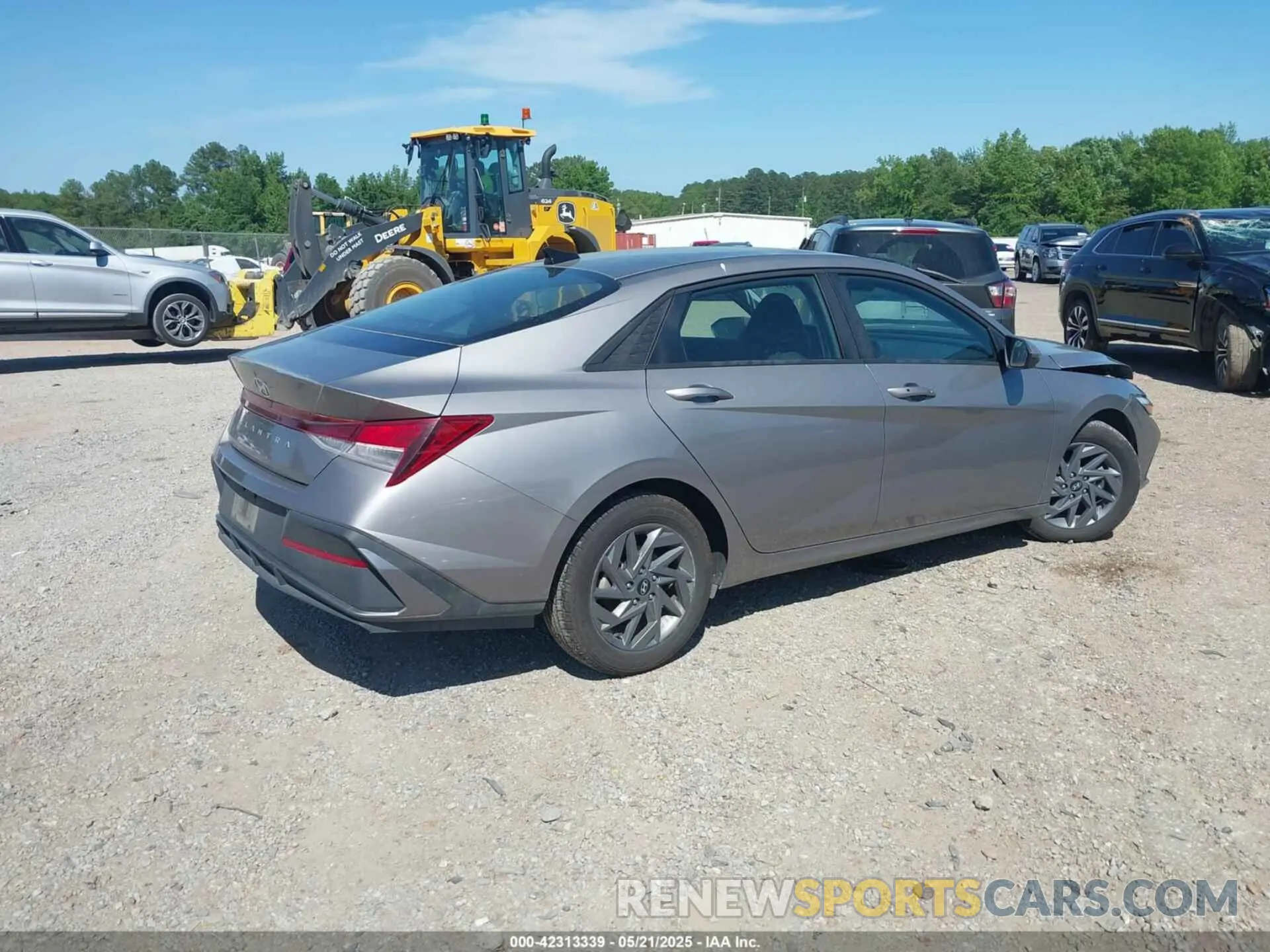 4 Photograph of a damaged car KMHLM4DG4RU650418 HYUNDAI ELANTRA 2024