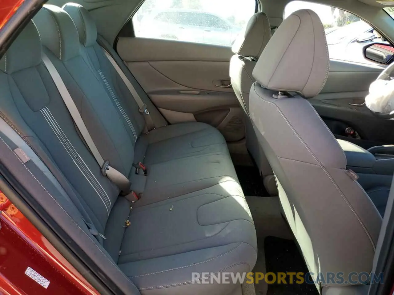 10 Photograph of a damaged car KMHLM4DG4RU657451 HYUNDAI ELANTRA 2024