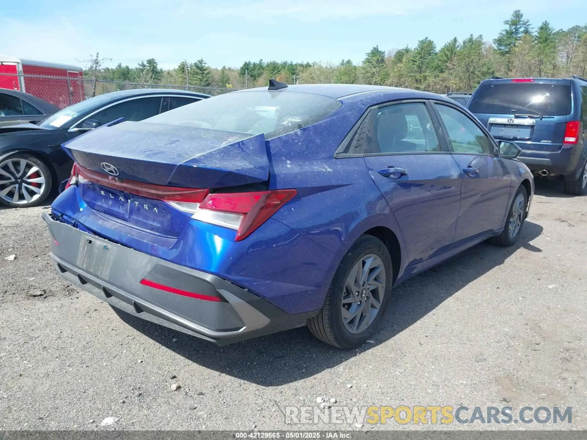 4 Photograph of a damaged car KMHLM4DG4RU686738 HYUNDAI ELANTRA 2024