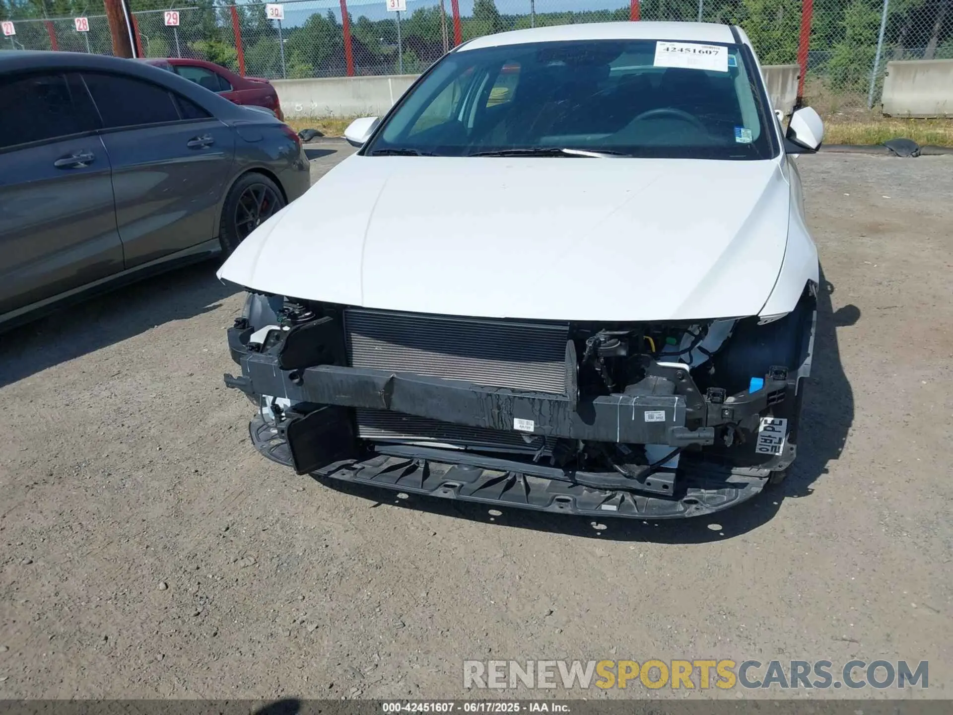 19 Photograph of a damaged car KMHLM4DG4RU694158 HYUNDAI ELANTRA 2024