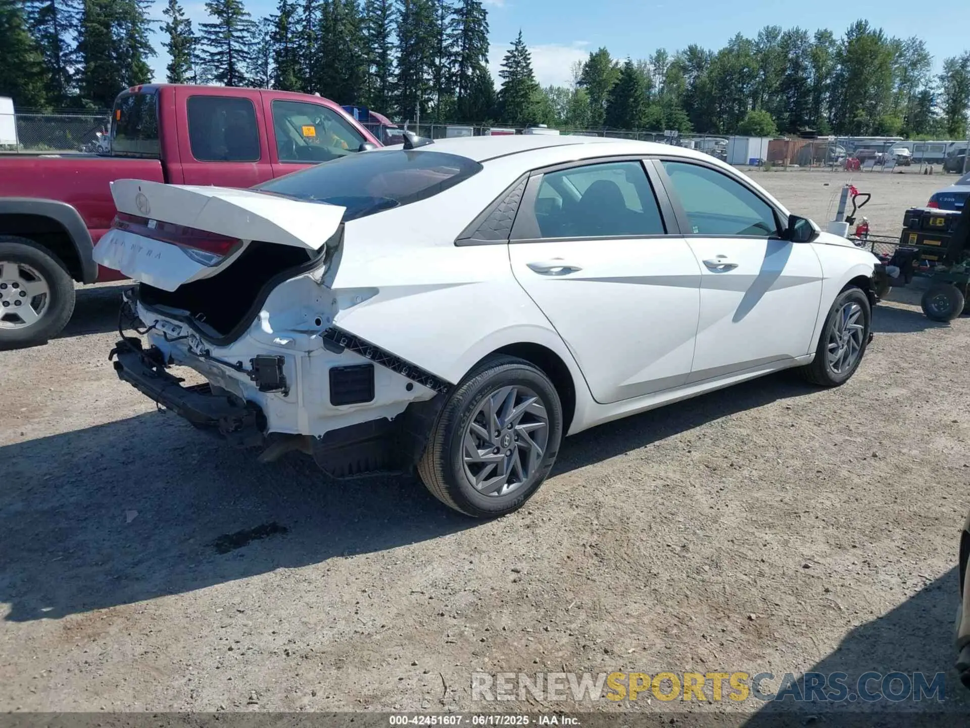 4 Photograph of a damaged car KMHLM4DG4RU694158 HYUNDAI ELANTRA 2024
