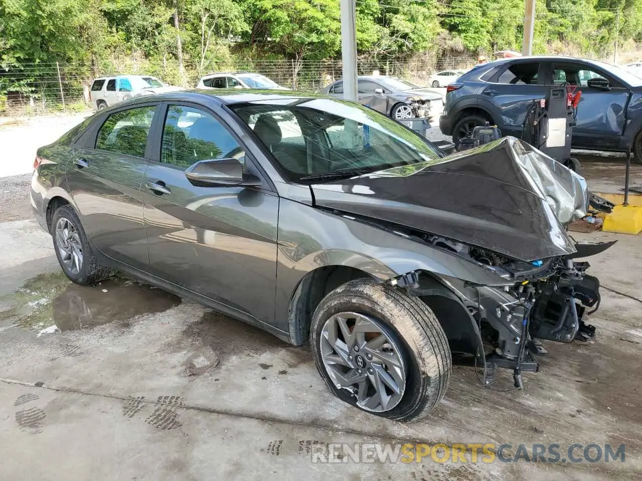 4 Photograph of a damaged car KMHLM4DG4RU734237 HYUNDAI ELANTRA 2024