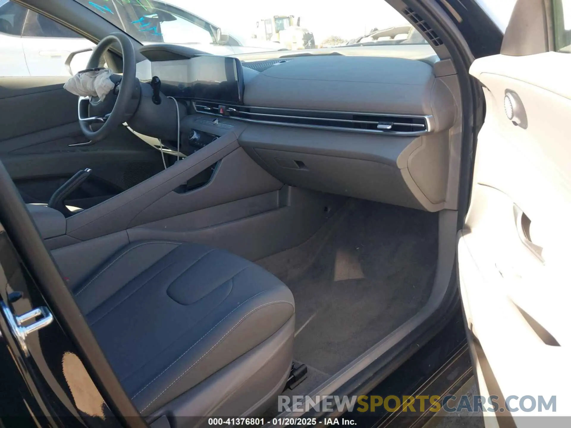 5 Photograph of a damaged car KMHLM4DG4RU778450 HYUNDAI ELANTRA 2024
