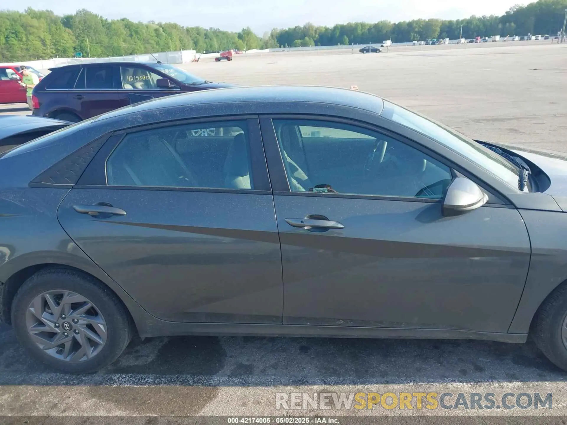 14 Photograph of a damaged car KMHLM4DG4RU785057 HYUNDAI ELANTRA 2024
