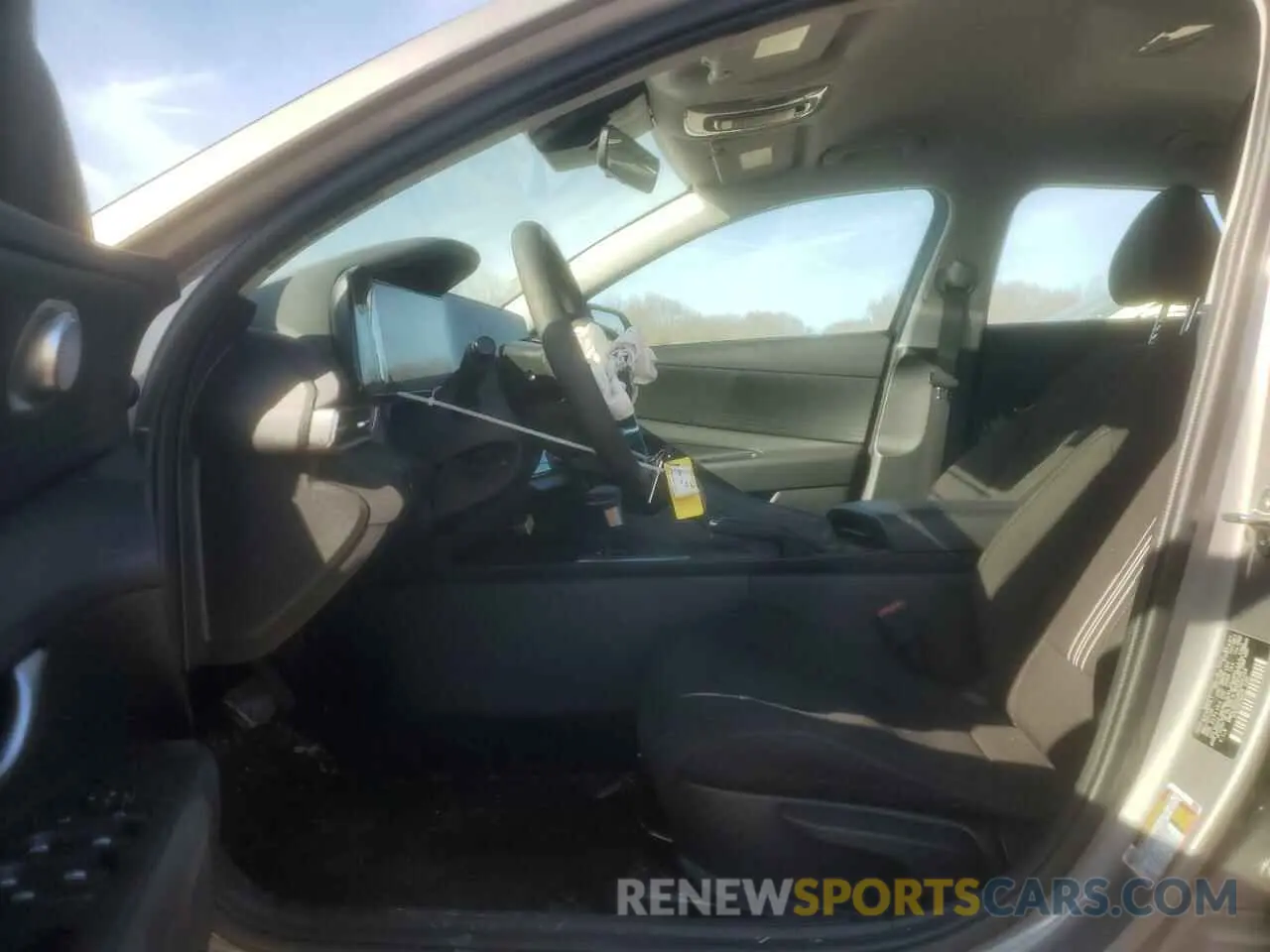 7 Photograph of a damaged car KMHLM4DG4RU806344 HYUNDAI ELANTRA 2024
