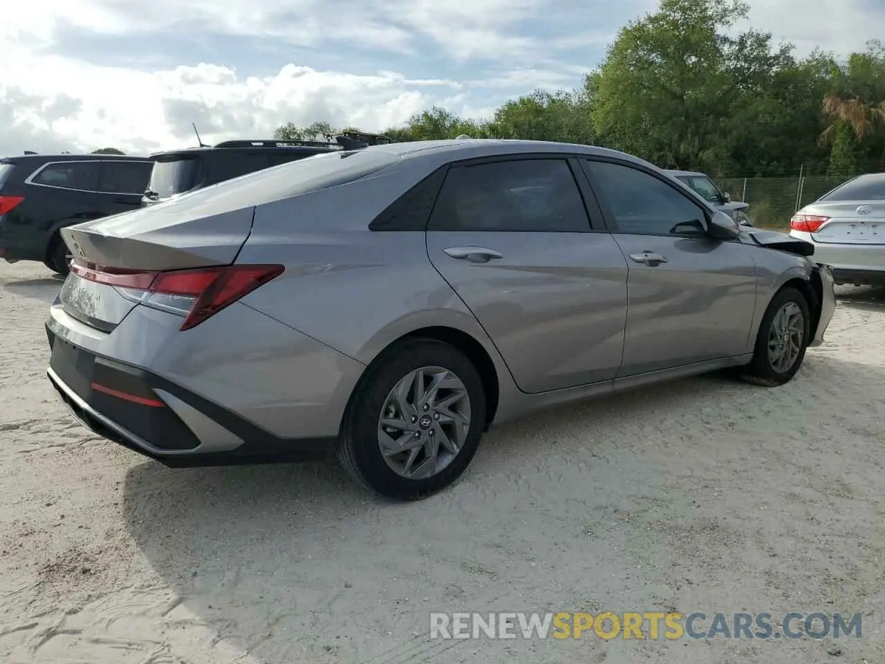 3 Photograph of a damaged car KMHLM4DG4RU835410 HYUNDAI ELANTRA 2024