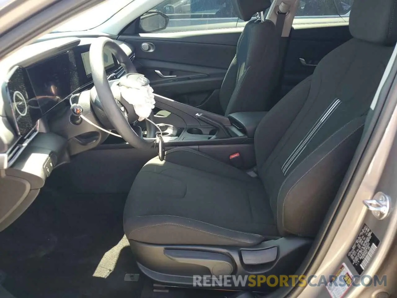7 Photograph of a damaged car KMHLM4DG4RU835410 HYUNDAI ELANTRA 2024