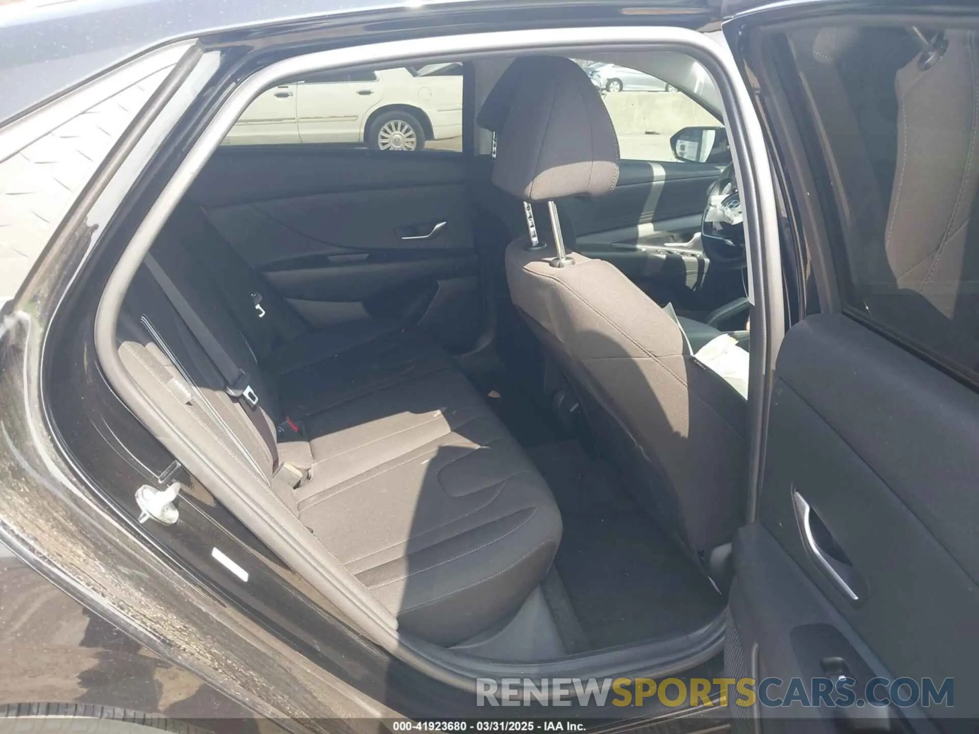 8 Photograph of a damaged car KMHLM4DG5RU786914 HYUNDAI ELANTRA 2024