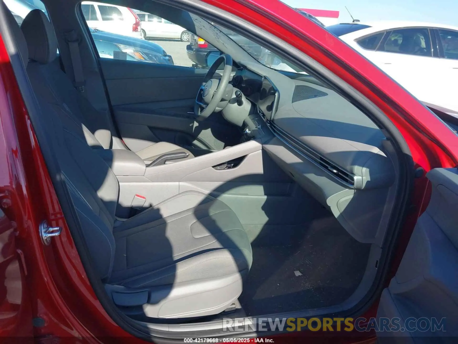 5 Photograph of a damaged car KMHLM4DG5RU817255 HYUNDAI ELANTRA 2024