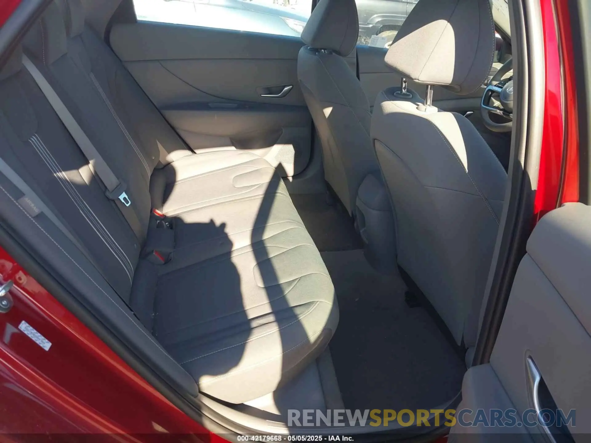 8 Photograph of a damaged car KMHLM4DG5RU817255 HYUNDAI ELANTRA 2024