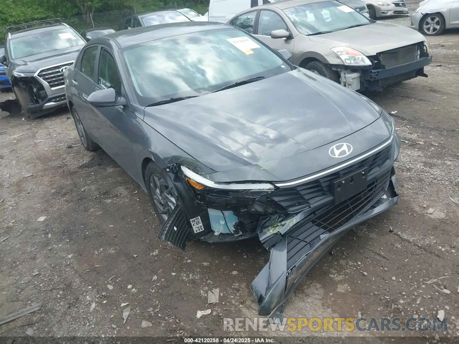 1 Photograph of a damaged car KMHLM4DG5RU843919 HYUNDAI ELANTRA 2024