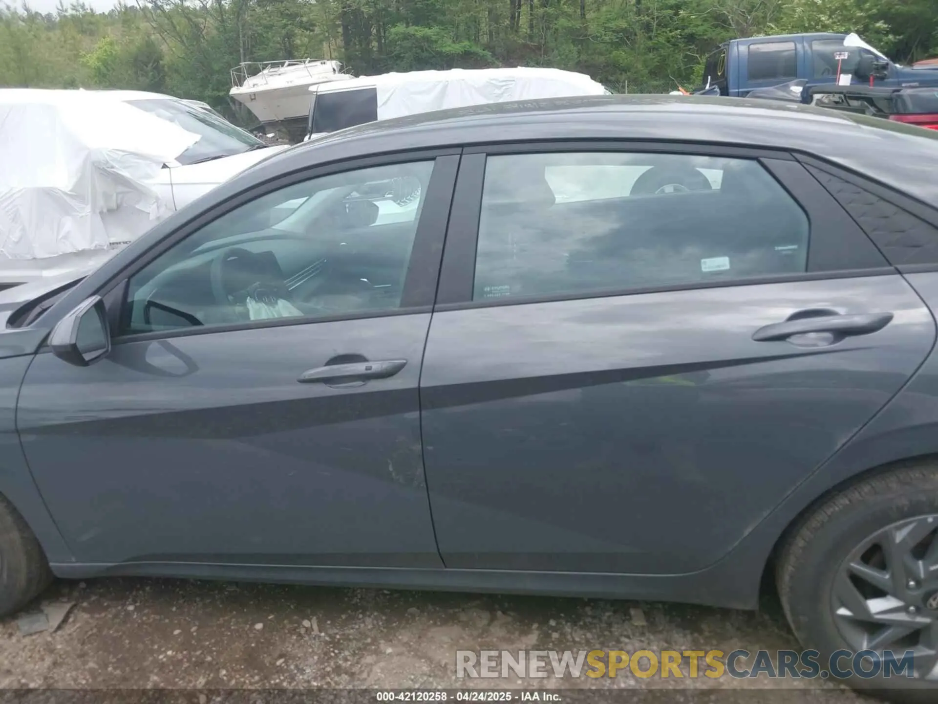 14 Photograph of a damaged car KMHLM4DG5RU843919 HYUNDAI ELANTRA 2024