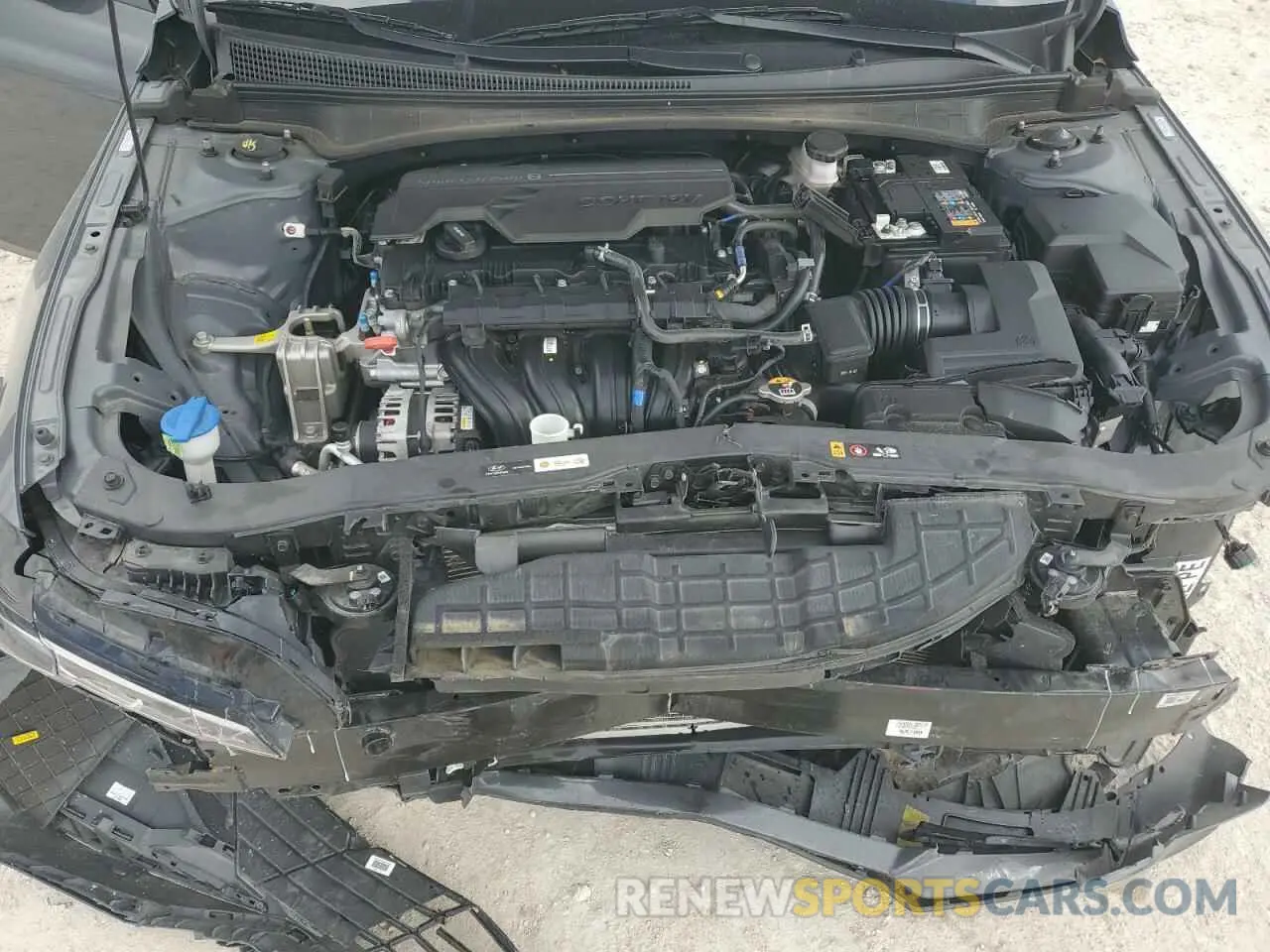 11 Photograph of a damaged car KMHLM4DG6RU659704 HYUNDAI ELANTRA 2024