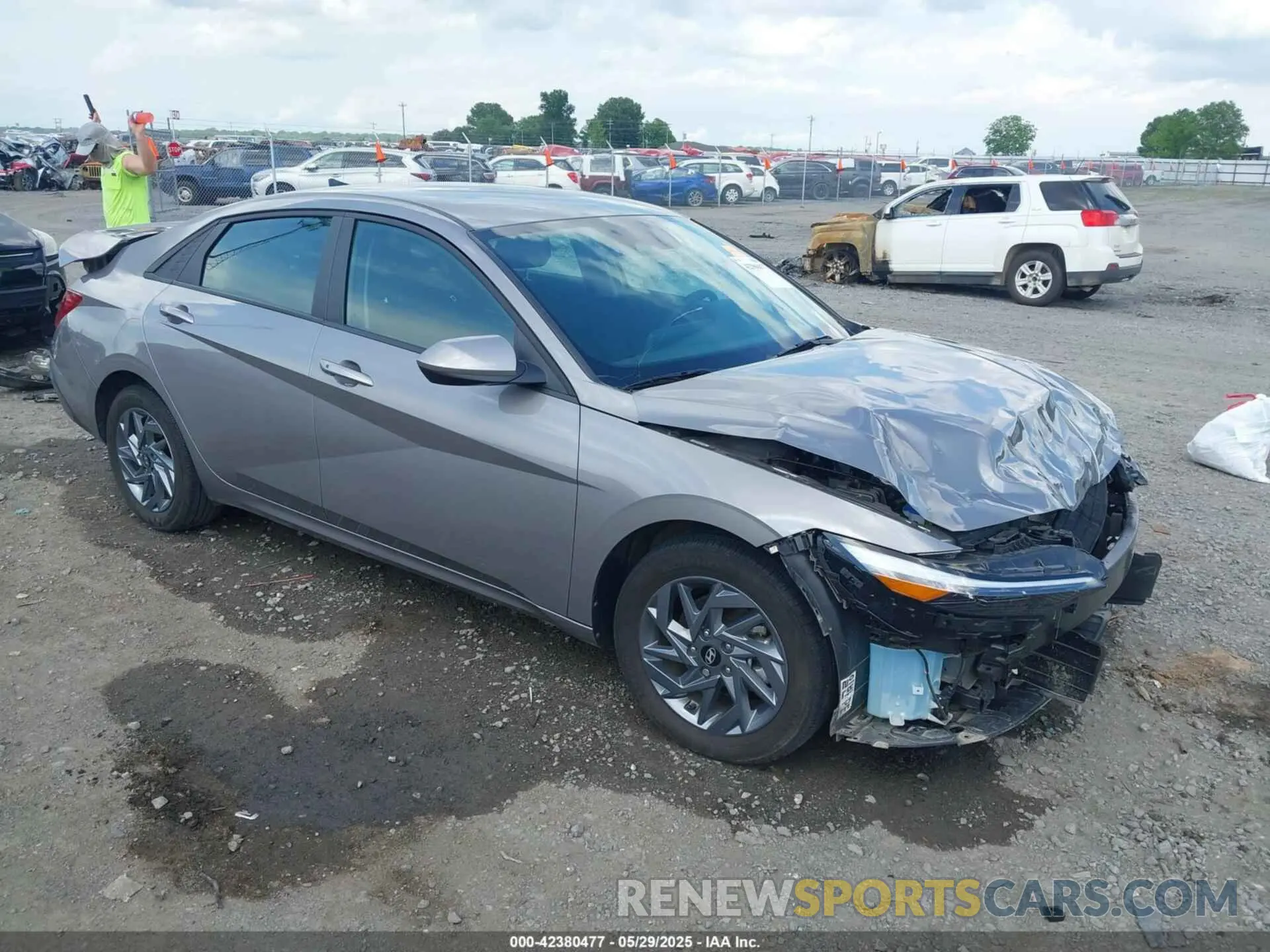 1 Photograph of a damaged car KMHLM4DG6RU705628 HYUNDAI ELANTRA 2024
